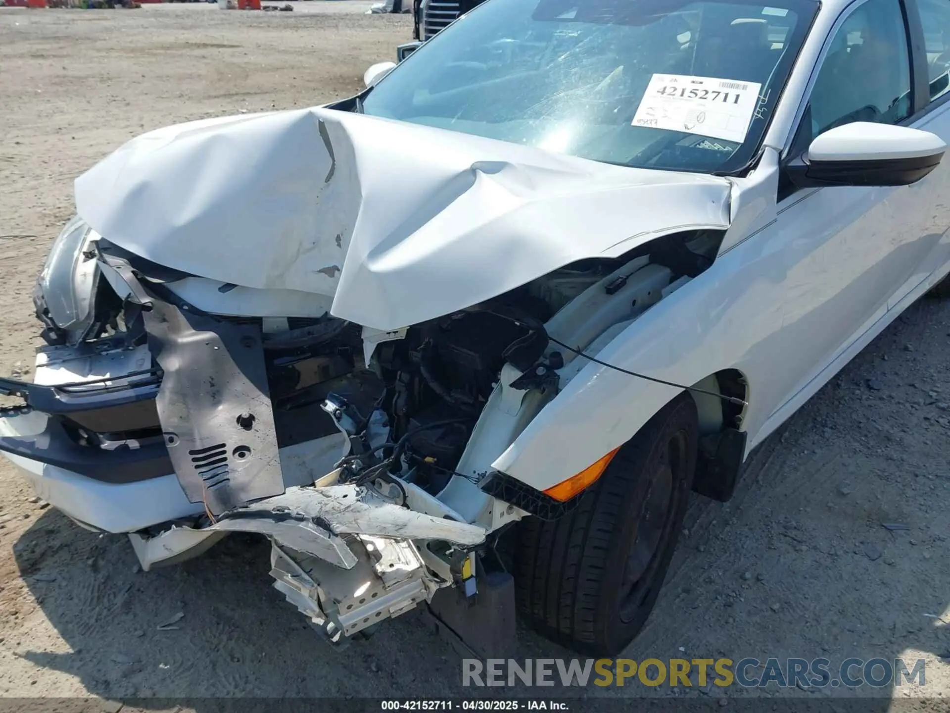 17 Photograph of a damaged car 2HGFC2F61KH606352 HONDA CIVIC 2019