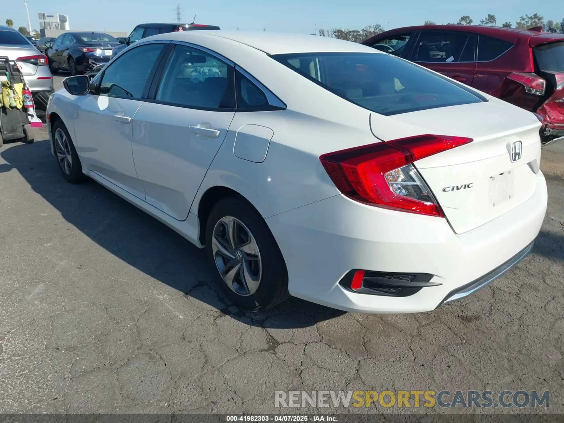 3 Photograph of a damaged car 2HGFC2F62KH505921 HONDA CIVIC 2019