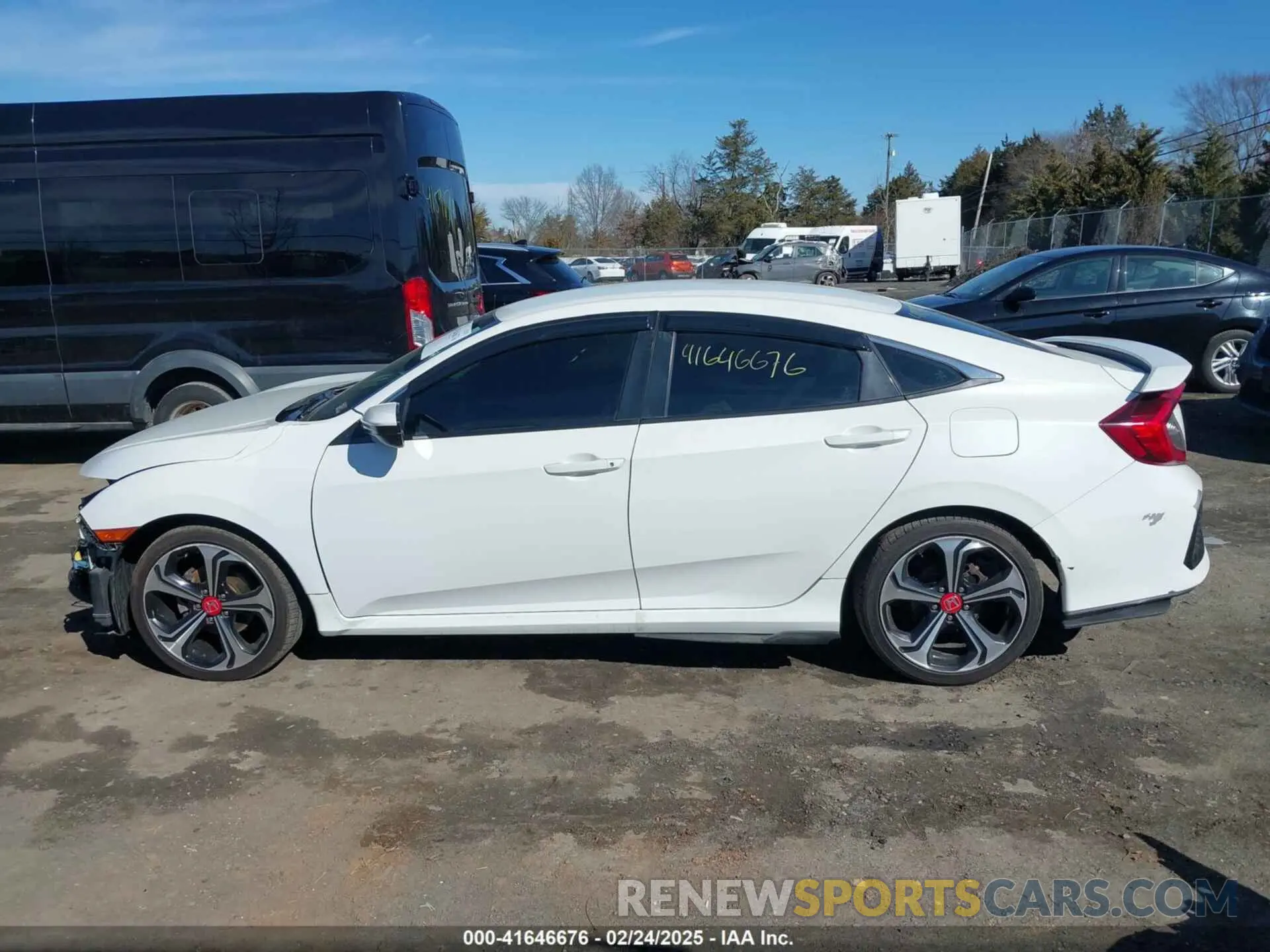 14 Photograph of a damaged car 2HGFC2F62KH546520 HONDA CIVIC 2019