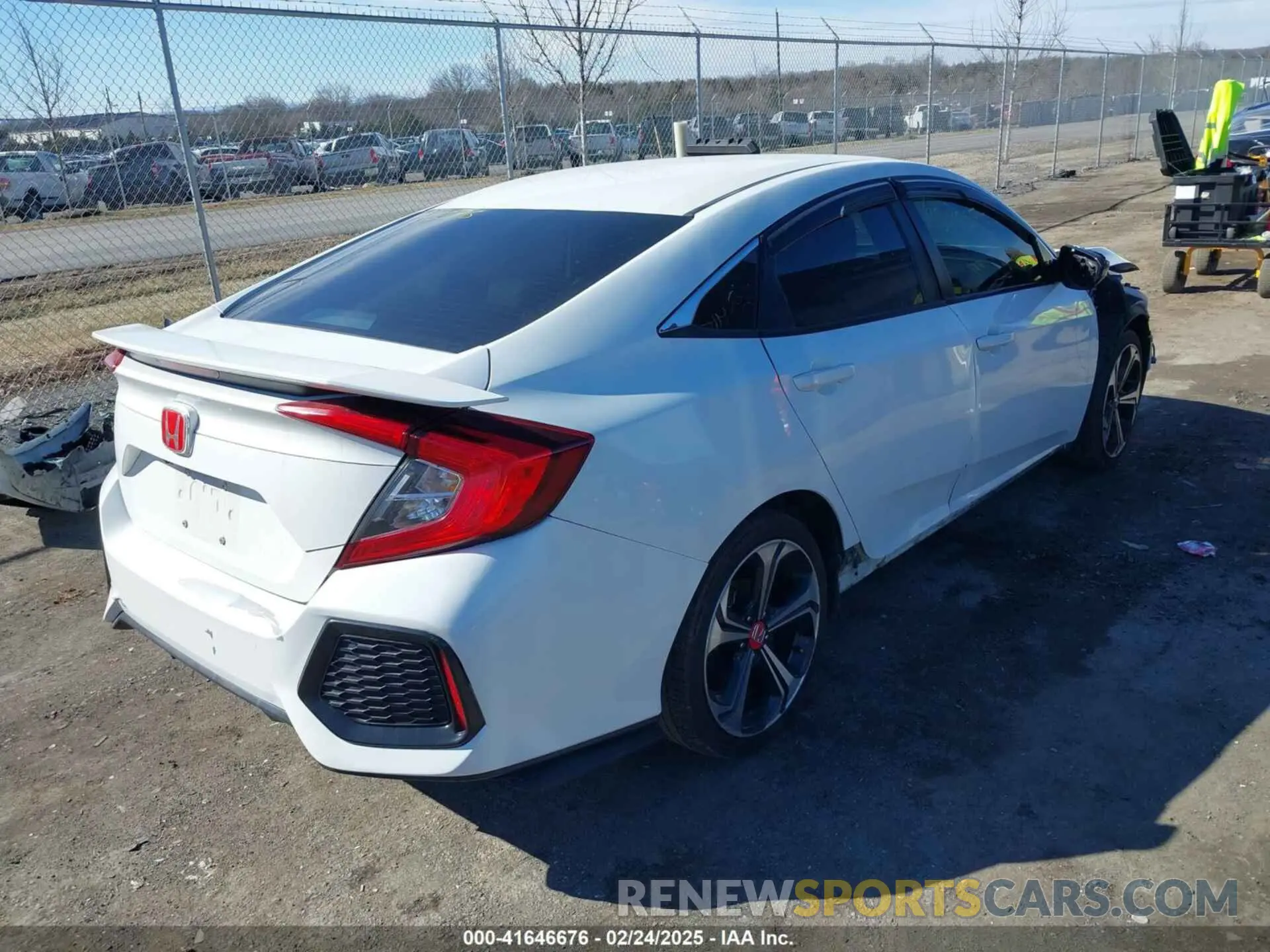 4 Photograph of a damaged car 2HGFC2F62KH546520 HONDA CIVIC 2019