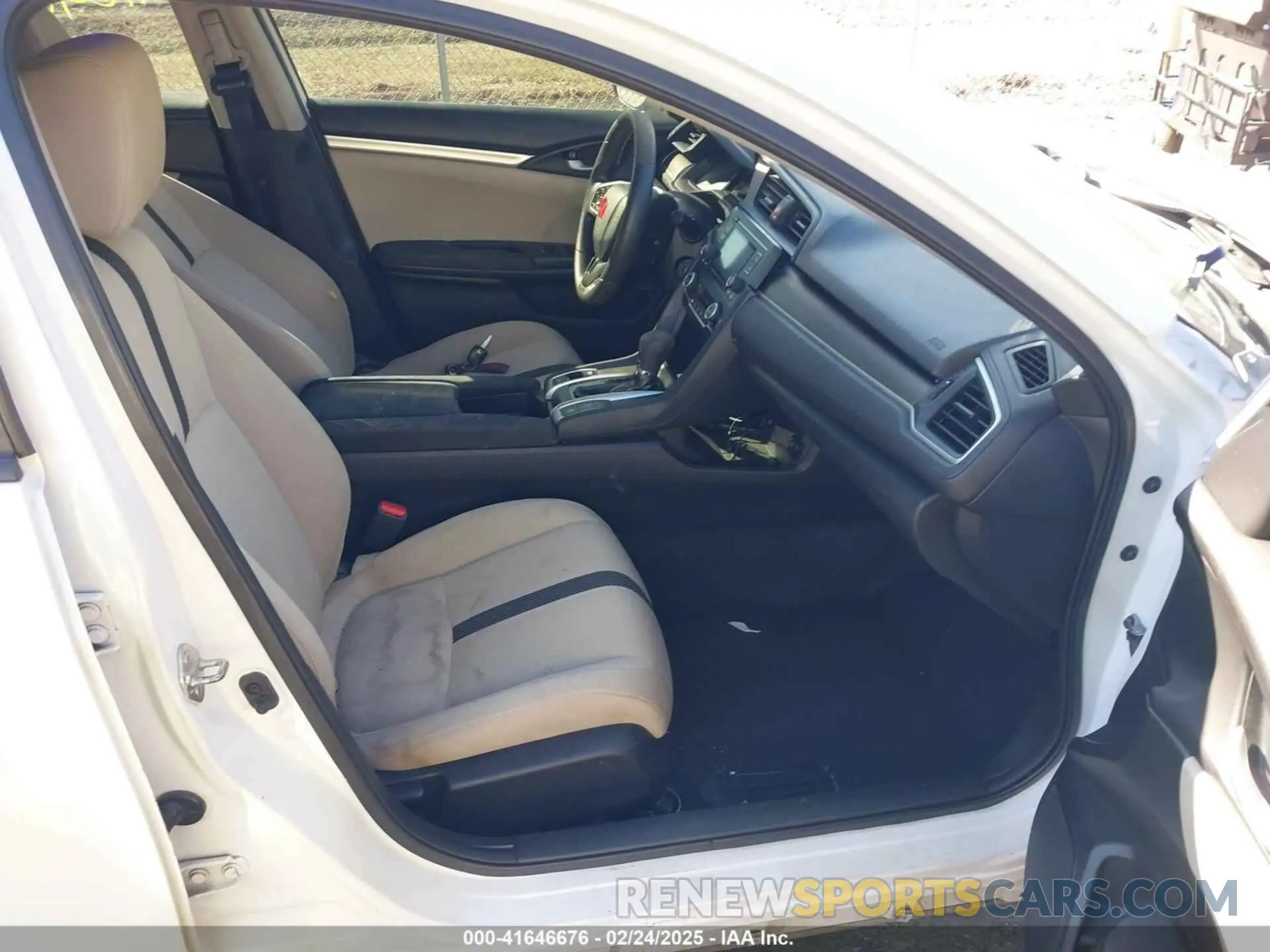 5 Photograph of a damaged car 2HGFC2F62KH546520 HONDA CIVIC 2019