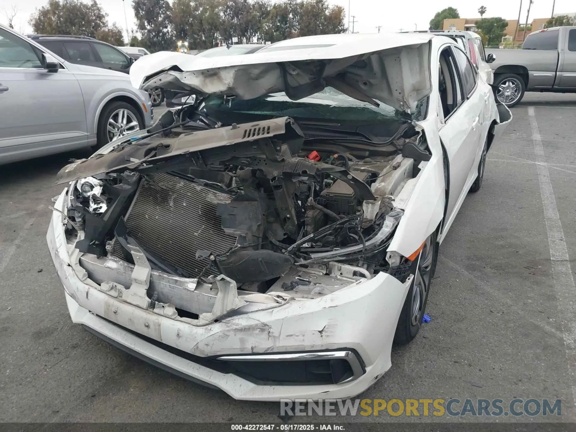 6 Photograph of a damaged car 2HGFC2F63KH533078 HONDA CIVIC 2019