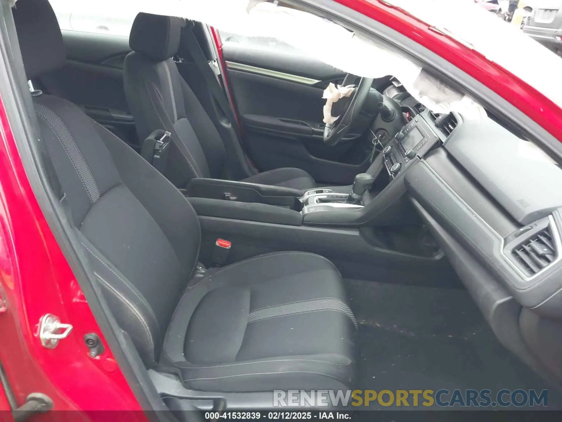5 Photograph of a damaged car 2HGFC2F64KH550987 HONDA CIVIC 2019