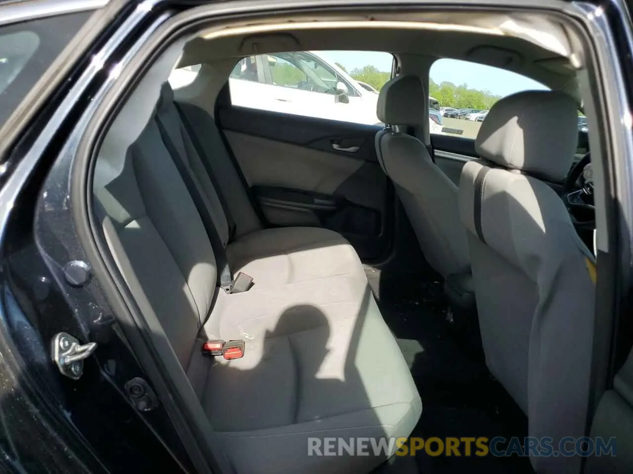 10 Photograph of a damaged car 2HGFC2F64KH551282 HONDA CIVIC 2019