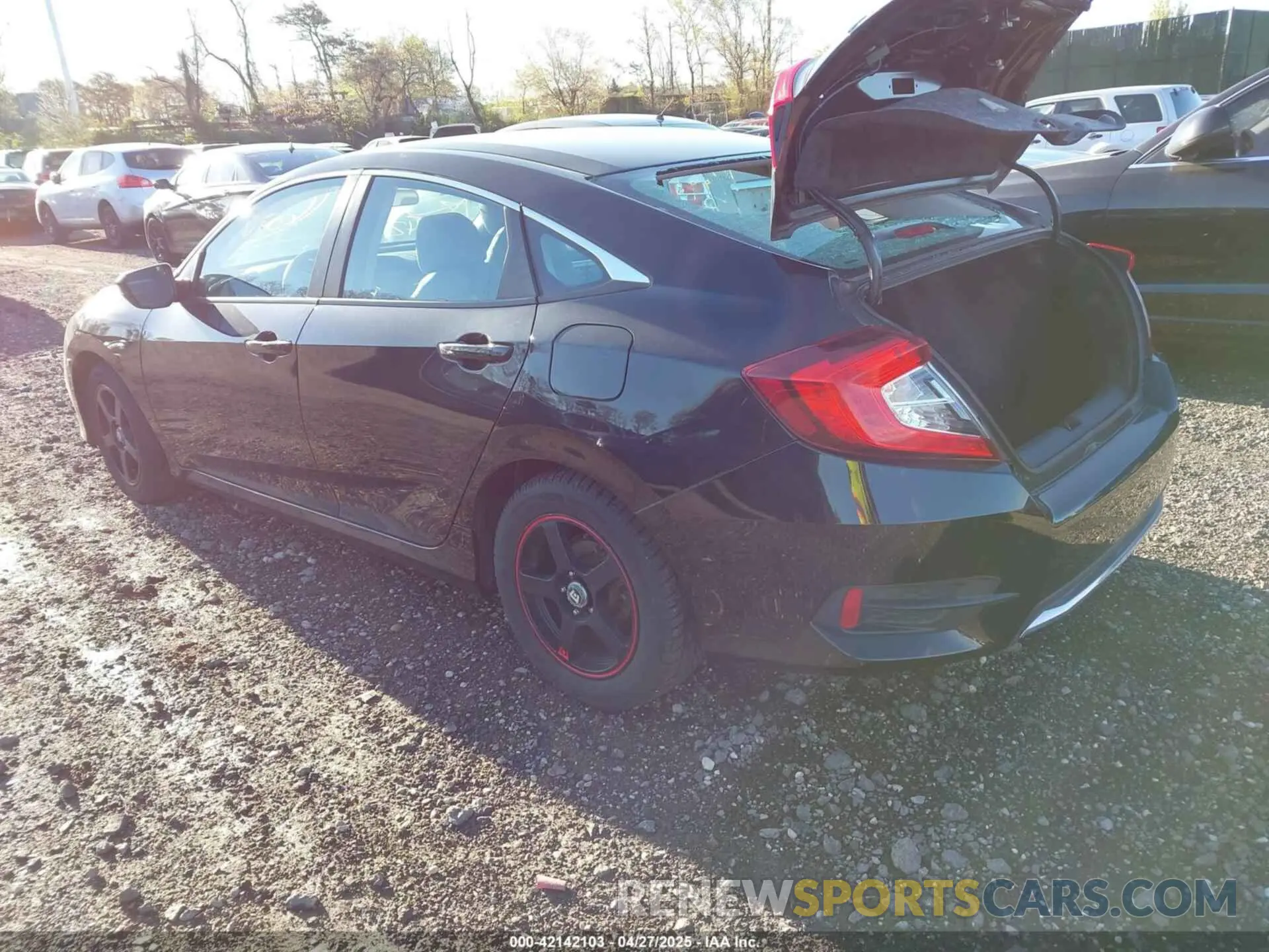 3 Фотография поврежденного автомобиля 2HGFC2F65KH523118 HONDA CIVIC 2019