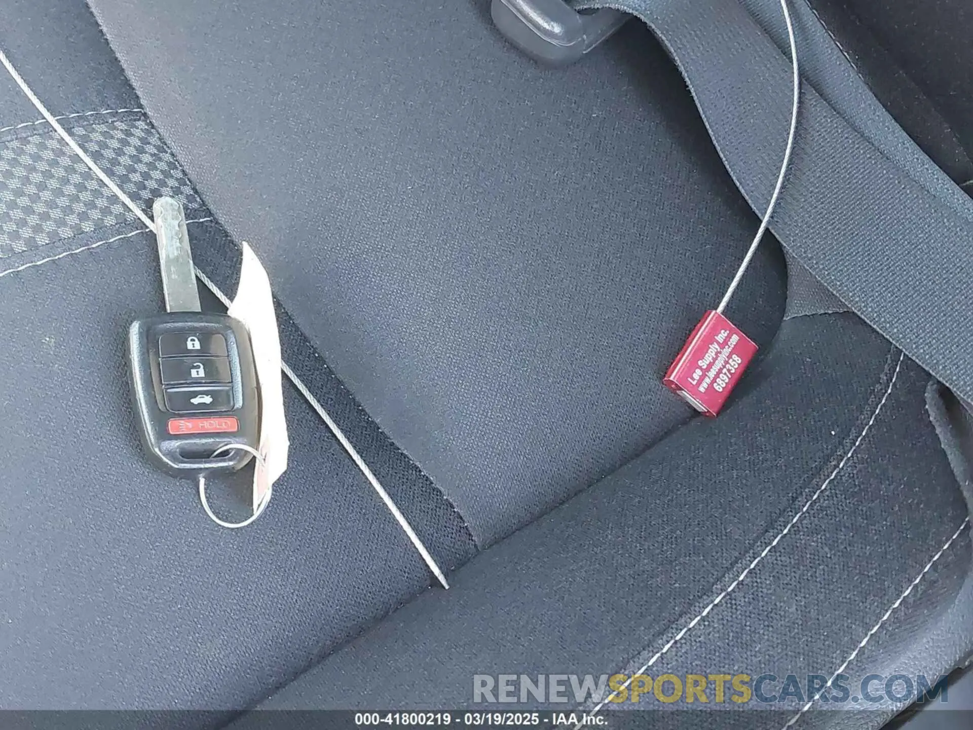 11 Photograph of a damaged car 2HGFC2F65KH561027 HONDA CIVIC 2019