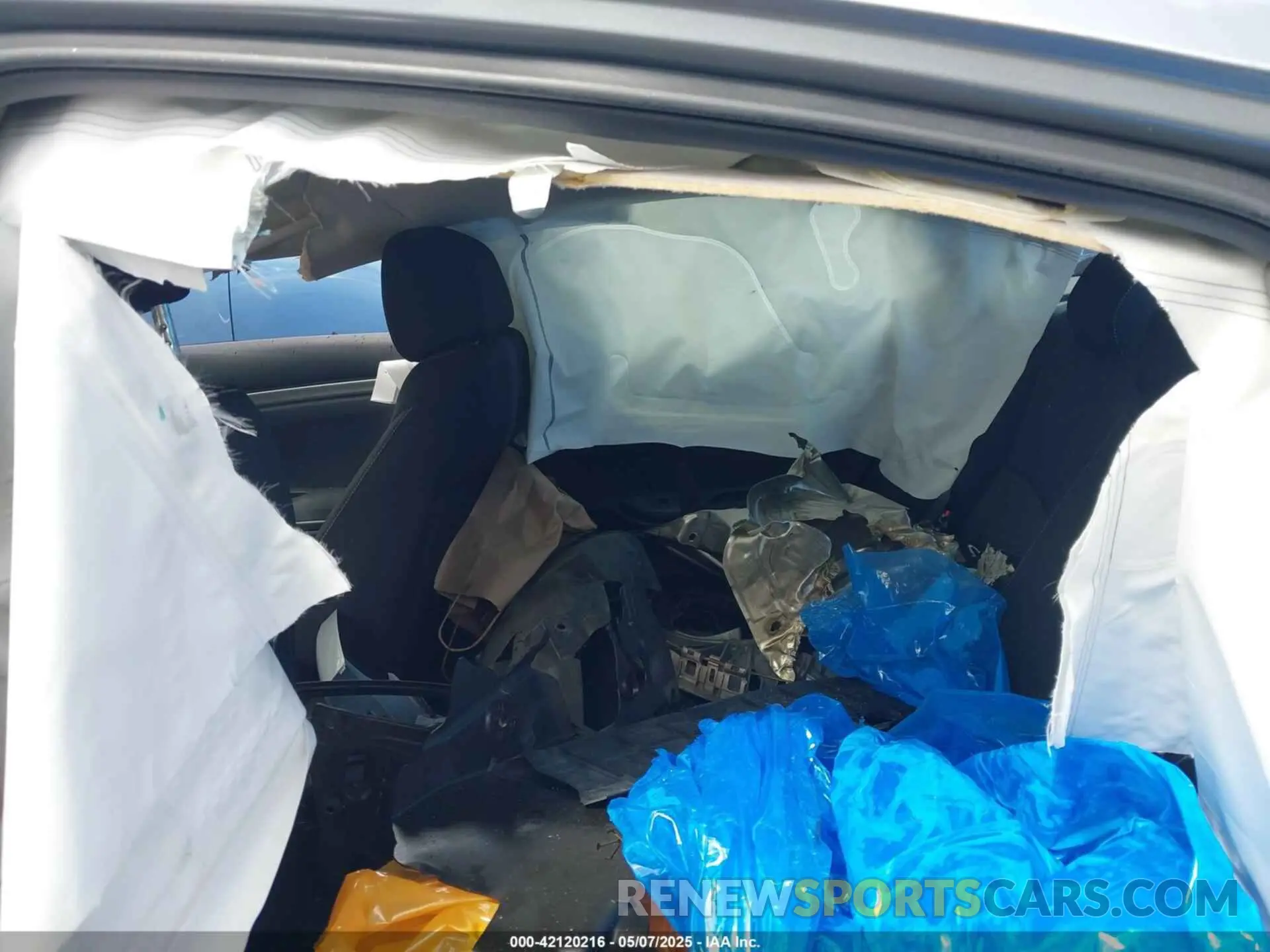 8 Фотография поврежденного автомобиля 2HGFC2F66KH529087 HONDA CIVIC 2019