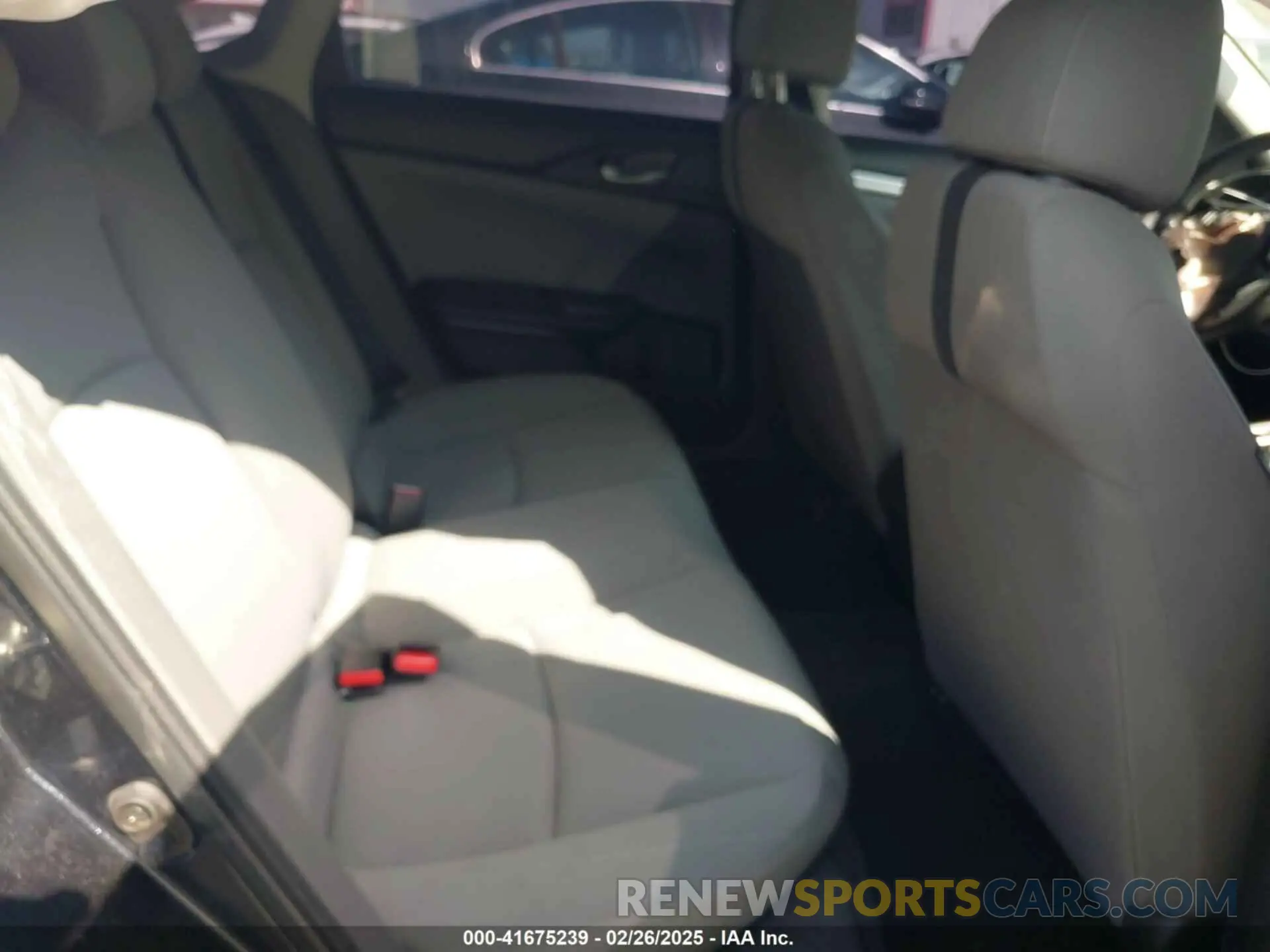 8 Photograph of a damaged car 2HGFC2F66KH564003 HONDA CIVIC 2019