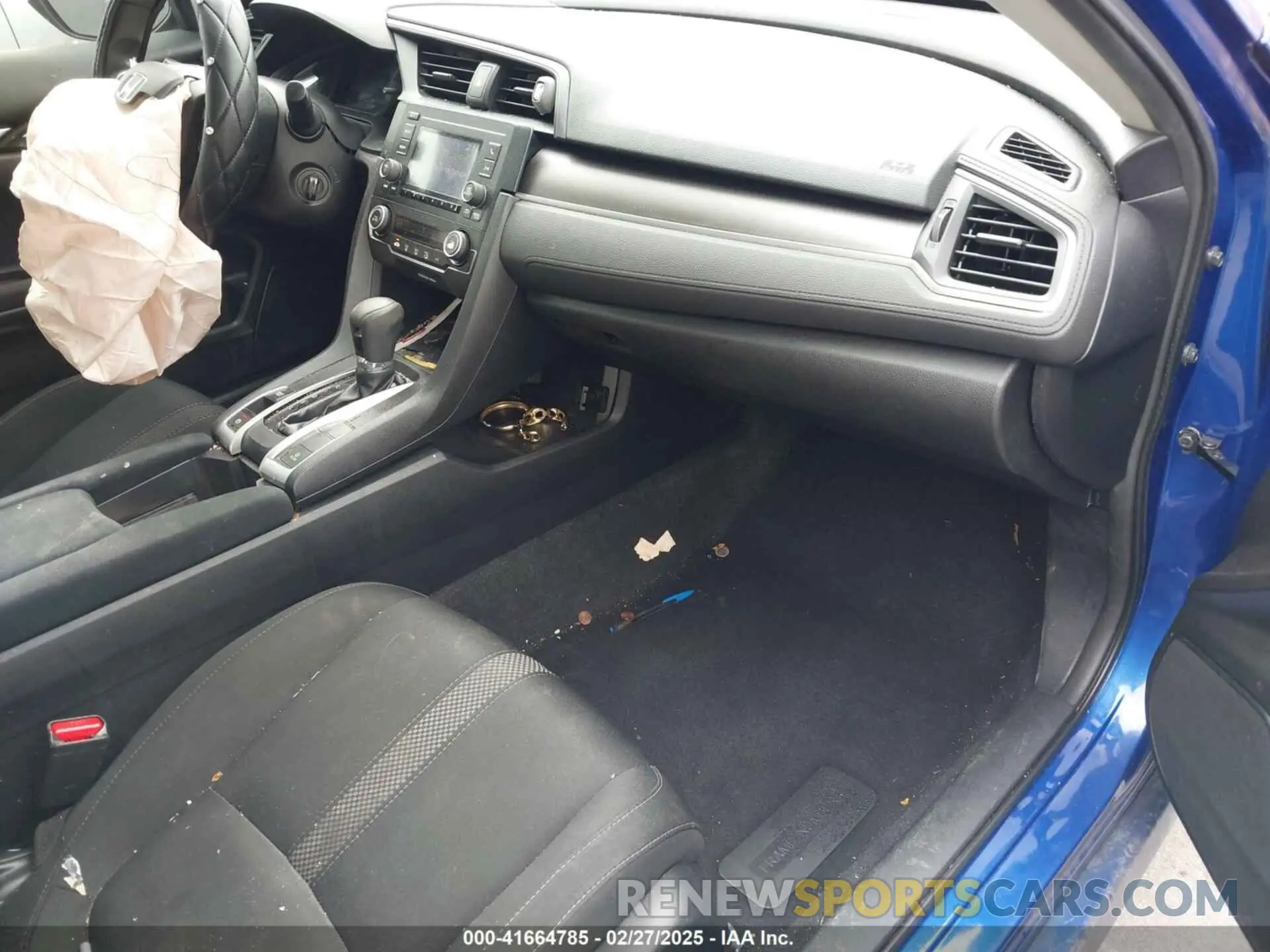 5 Photograph of a damaged car 2HGFC2F66KH575874 HONDA CIVIC 2019