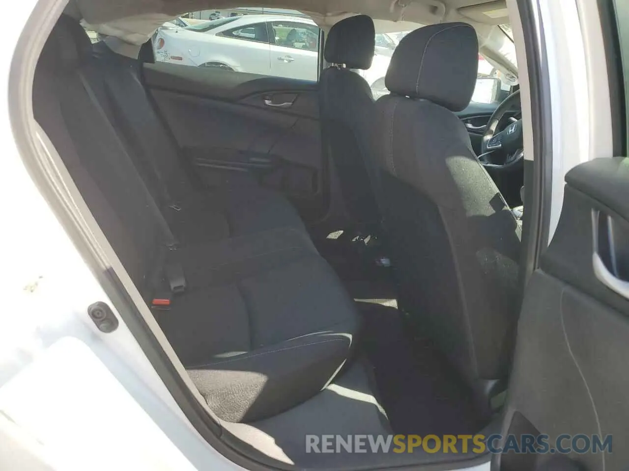 10 Photograph of a damaged car 2HGFC2F66KH585479 HONDA CIVIC 2019