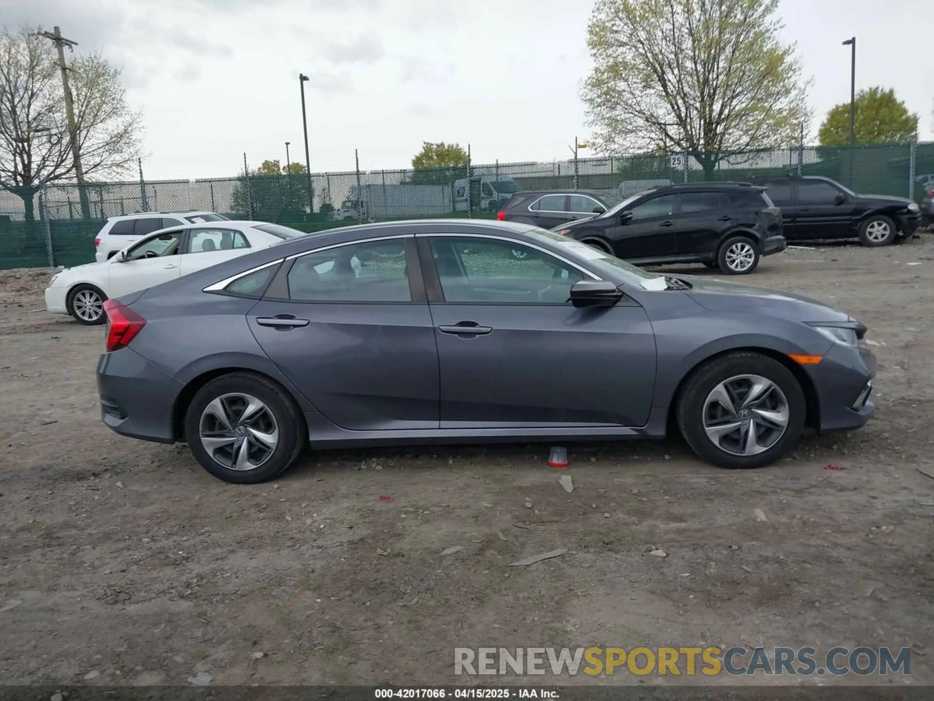 13 Фотография поврежденного автомобиля 2HGFC2F66KH595946 HONDA CIVIC 2019