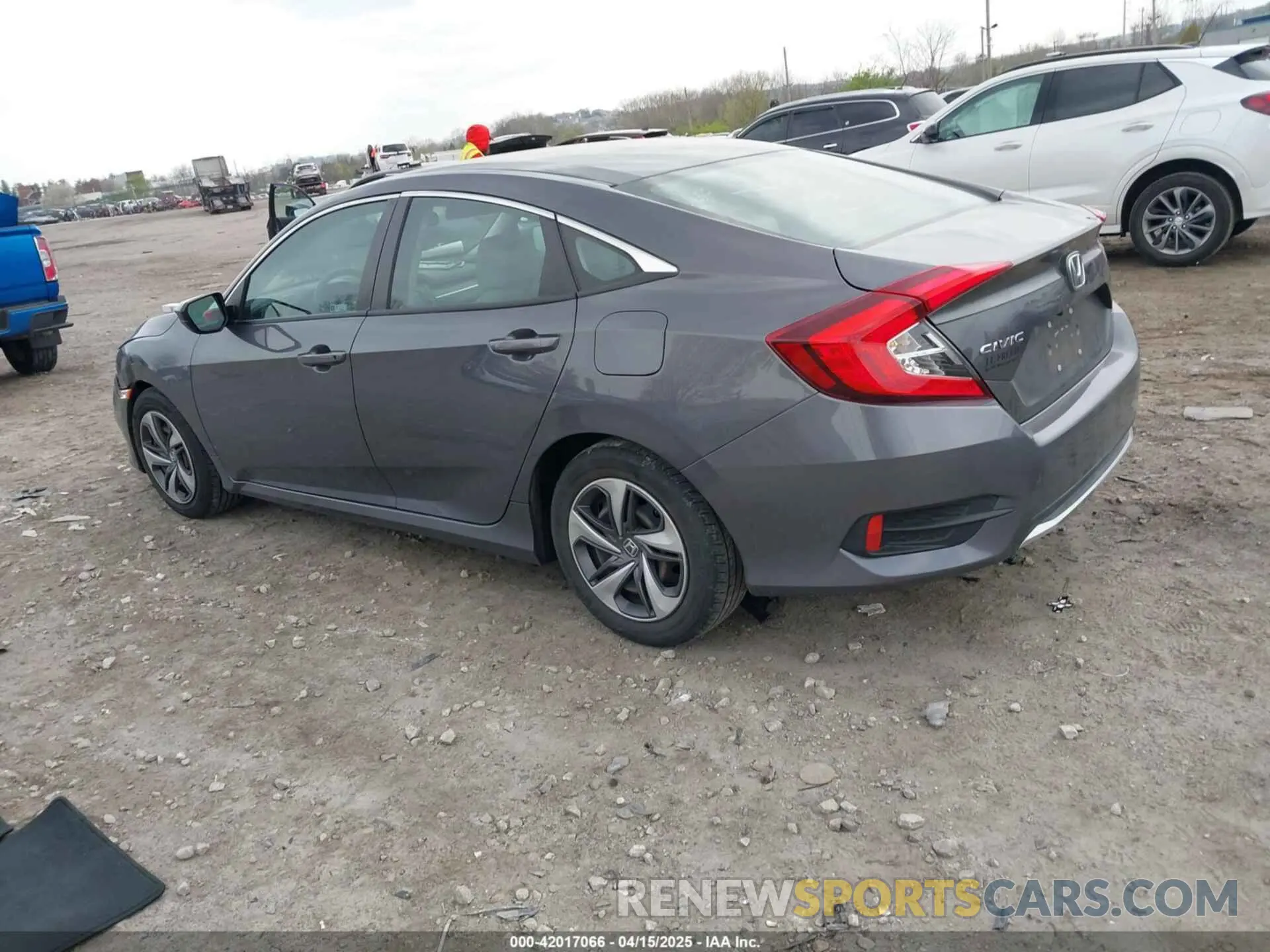 3 Фотография поврежденного автомобиля 2HGFC2F66KH595946 HONDA CIVIC 2019