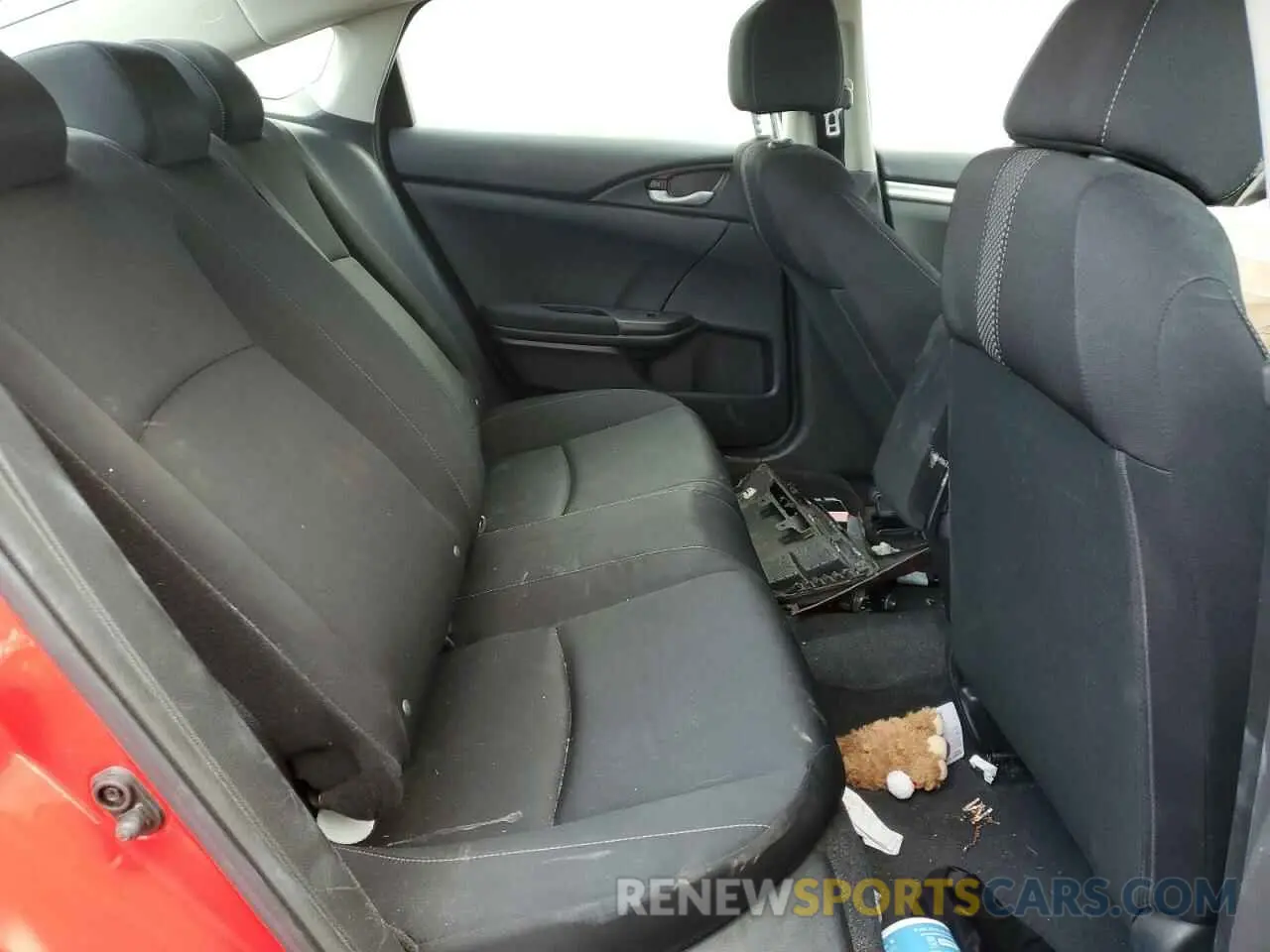 10 Photograph of a damaged car 2HGFC2F66KH606105 HONDA CIVIC 2019
