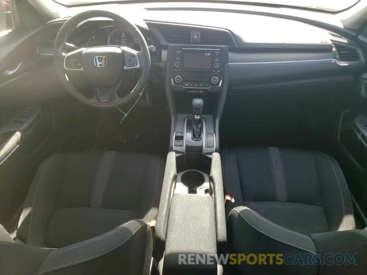8 Фотография поврежденного автомобиля 2HGFC2F67KH512055 HONDA CIVIC 2019