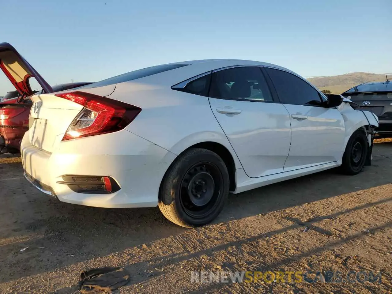 3 Фотография поврежденного автомобиля 2HGFC2F67KH525842 HONDA CIVIC 2019