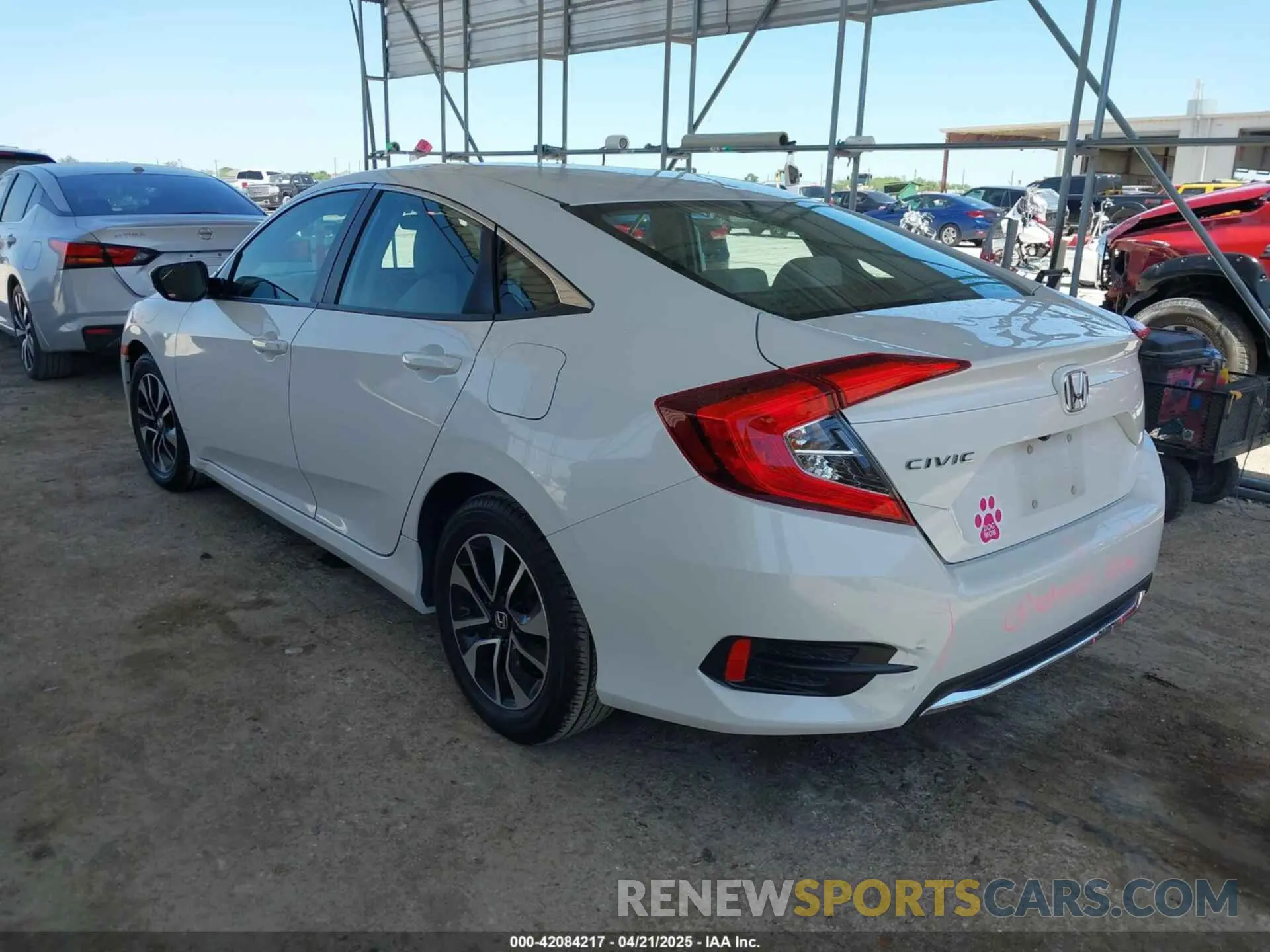 3 Photograph of a damaged car 2HGFC2F67KH568920 HONDA CIVIC 2019