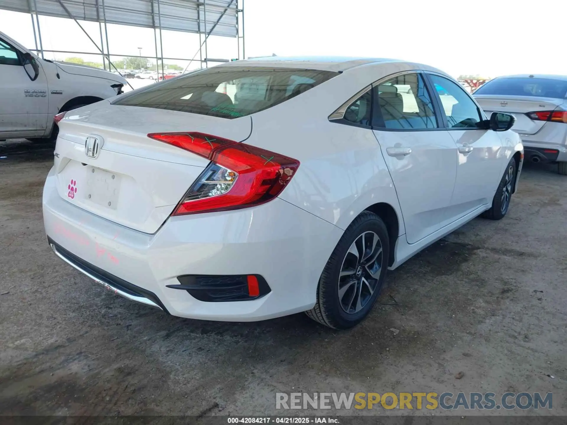4 Photograph of a damaged car 2HGFC2F67KH568920 HONDA CIVIC 2019