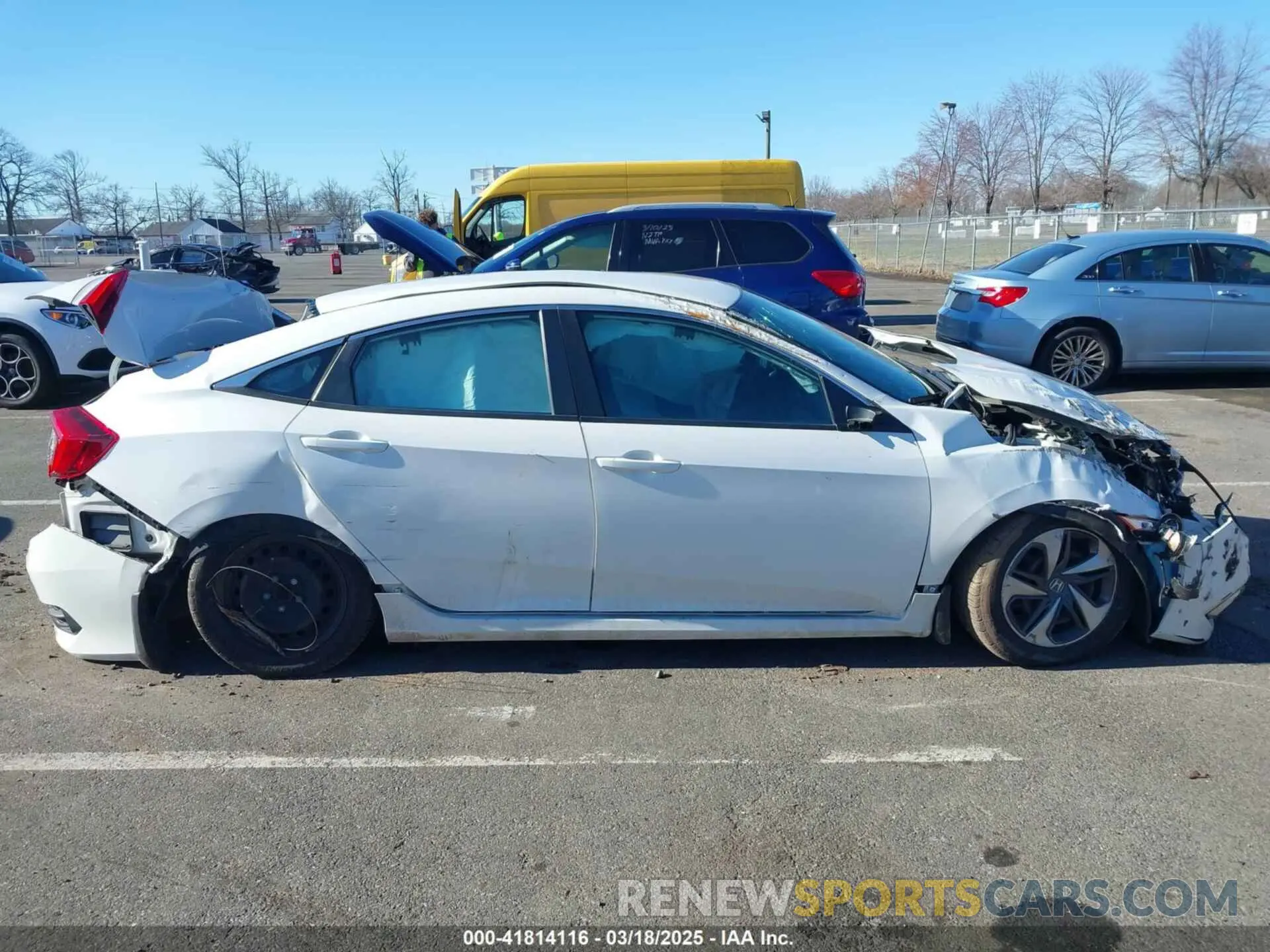 13 Photograph of a damaged car 2HGFC2F67KH572191 HONDA CIVIC 2019