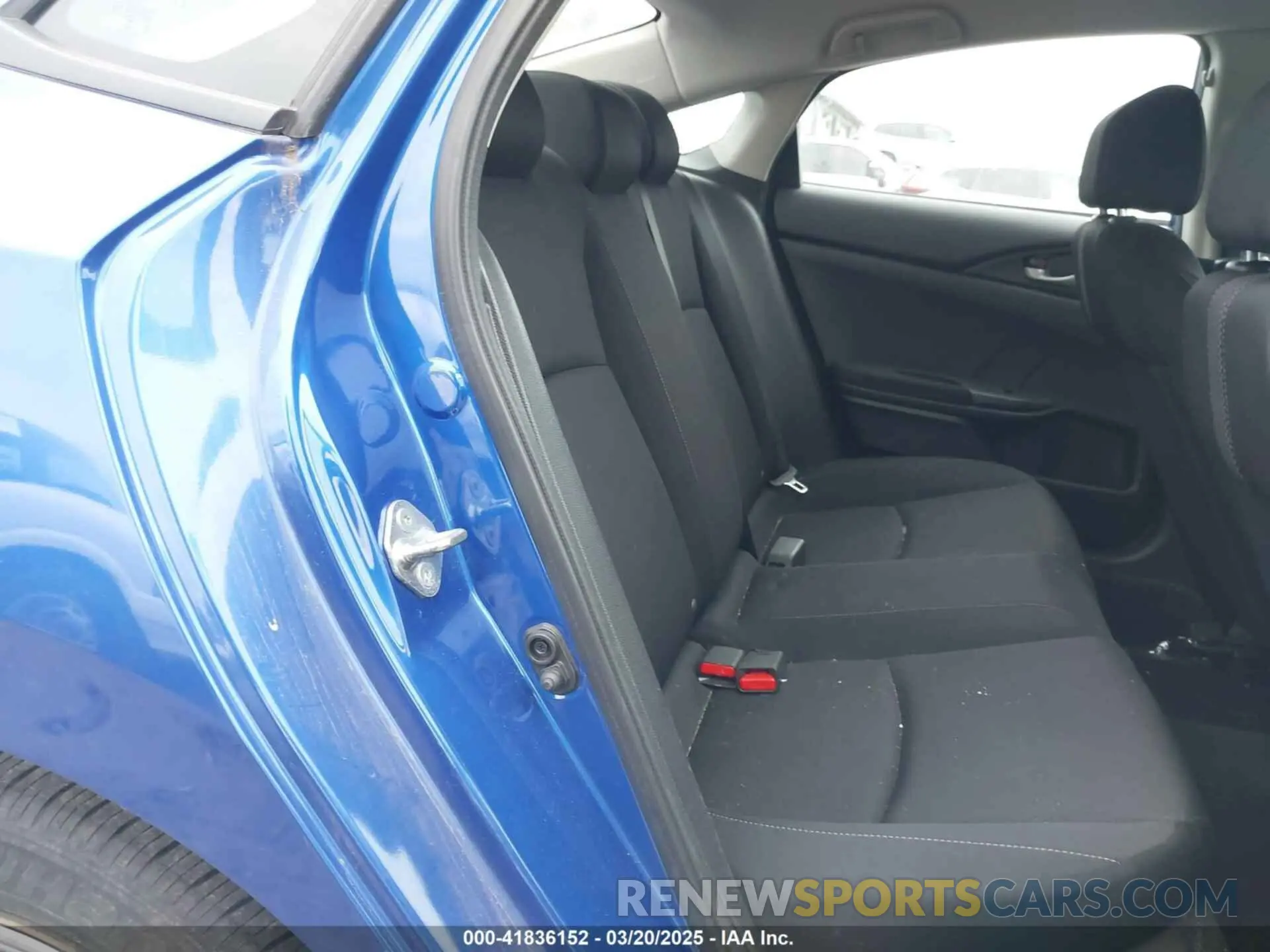 8 Photograph of a damaged car 2HGFC2F68KH550779 HONDA CIVIC 2019