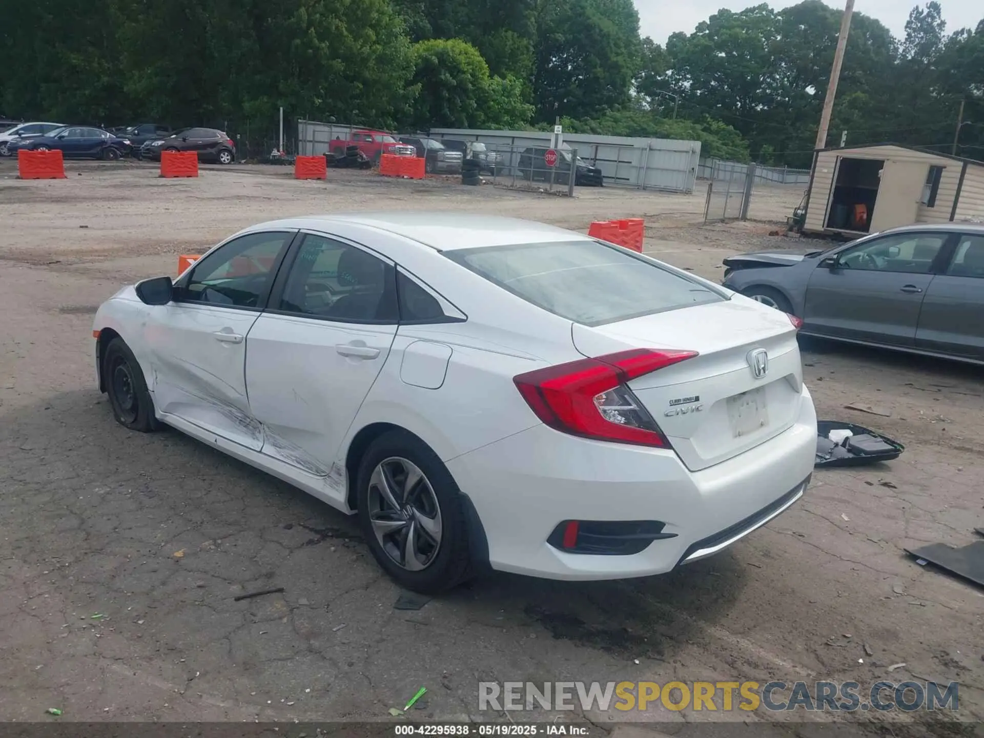 3 Photograph of a damaged car 2HGFC2F68KH603089 HONDA CIVIC 2019