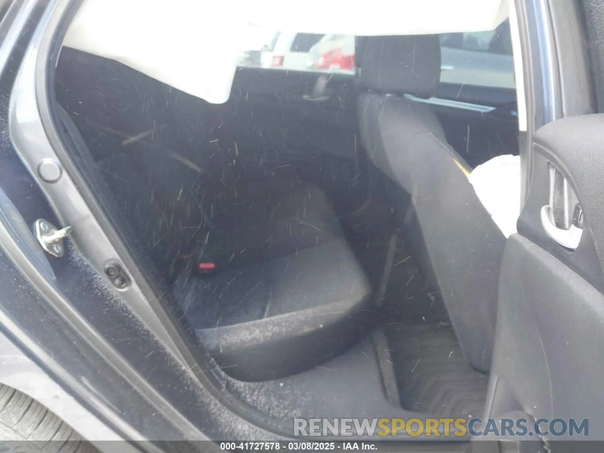 8 Photograph of a damaged car 2HGFC2F69KH515264 HONDA CIVIC 2019