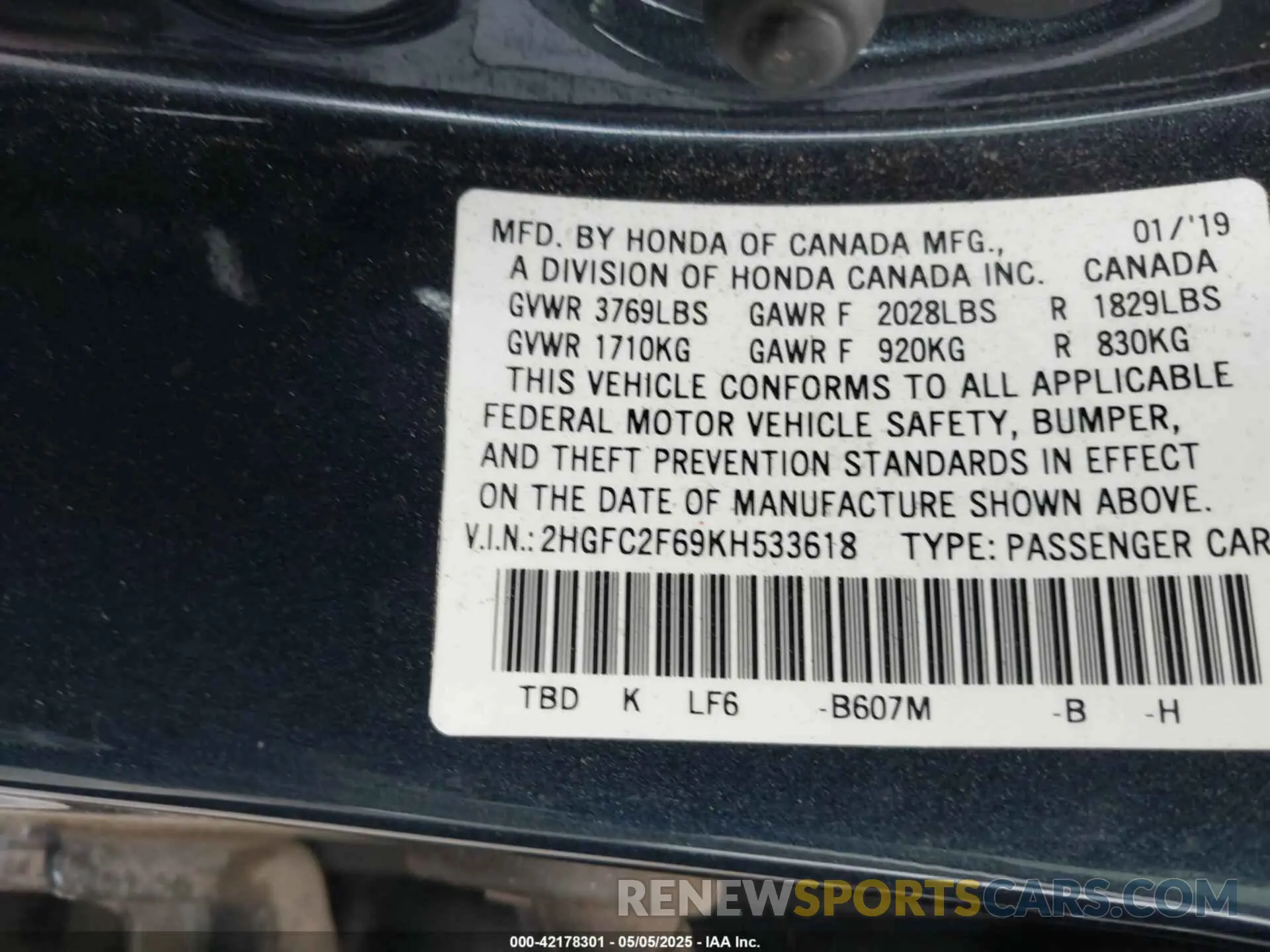 9 Photograph of a damaged car 2HGFC2F69KH533618 HONDA CIVIC 2019