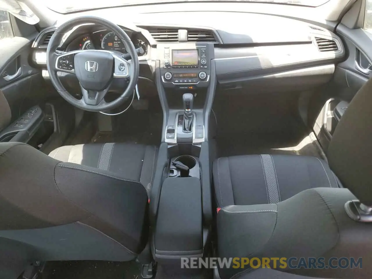 8 Фотография поврежденного автомобиля 2HGFC2F69KH538981 HONDA CIVIC 2019