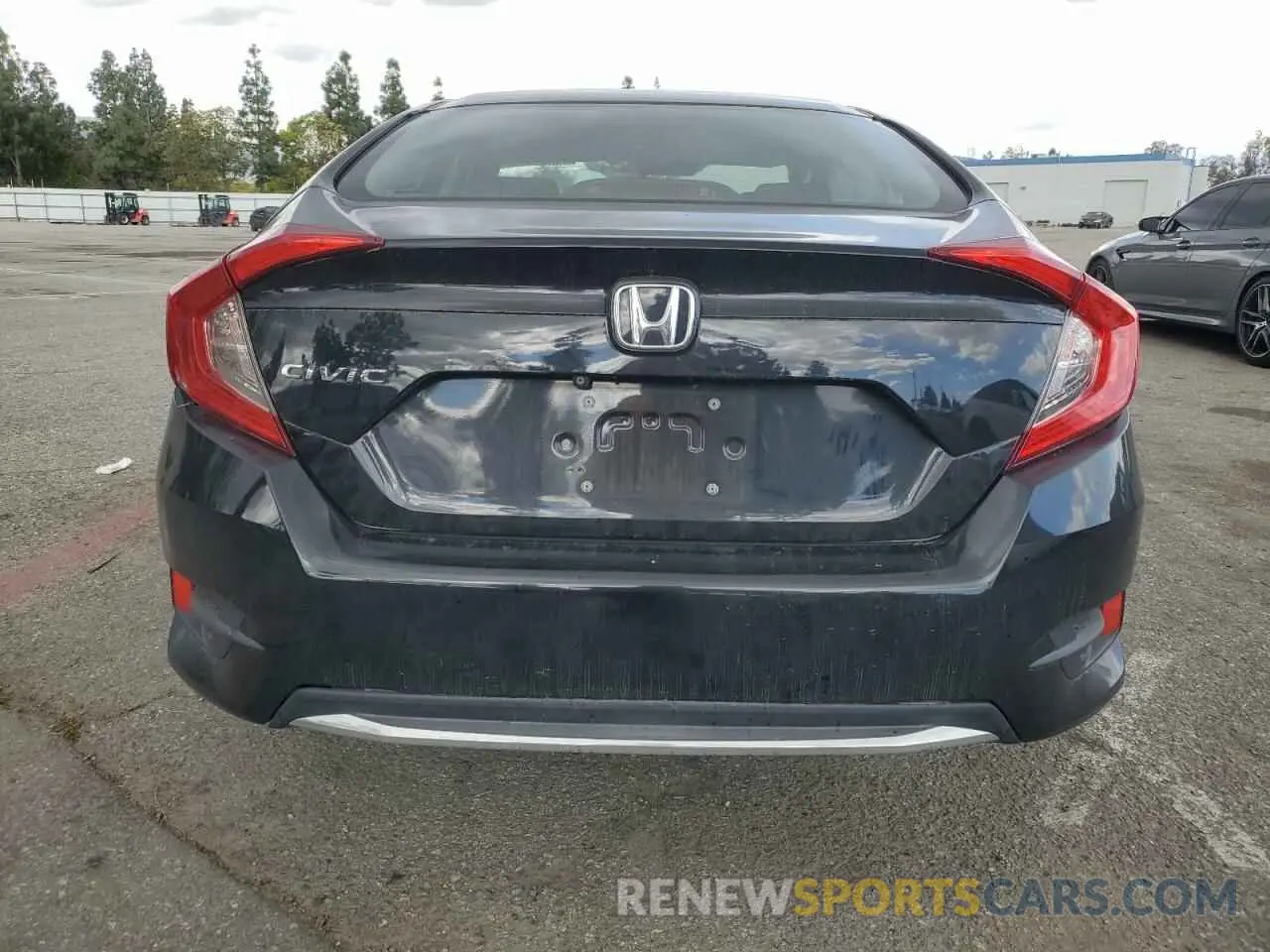 6 Фотография поврежденного автомобиля 2HGFC2F69KH550273 HONDA CIVIC 2019