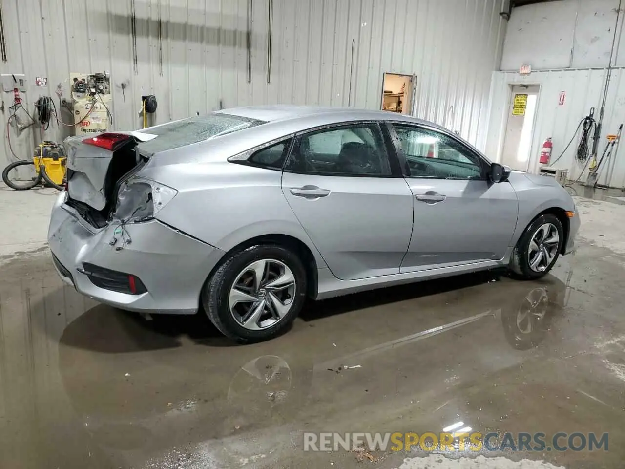 3 Фотография поврежденного автомобиля 2HGFC2F69KH581653 HONDA CIVIC 2019