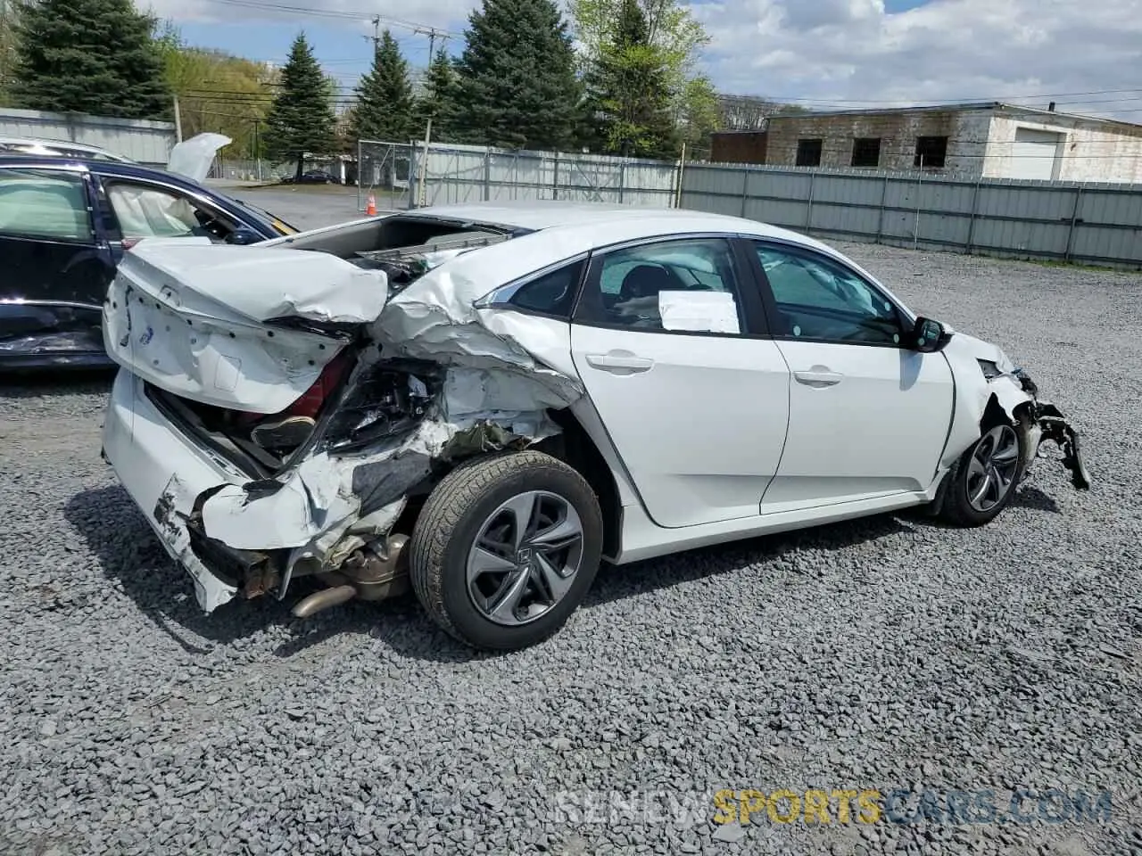 3 Photograph of a damaged car 2HGFC2F69KH586349 HONDA CIVIC 2019