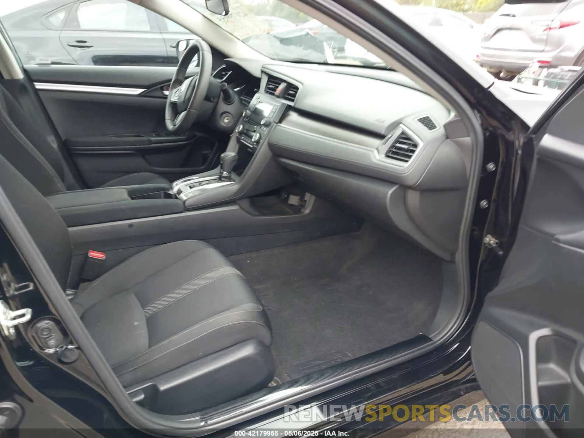 5 Фотография поврежденного автомобиля 2HGFC2F6XKH525382 HONDA CIVIC 2019