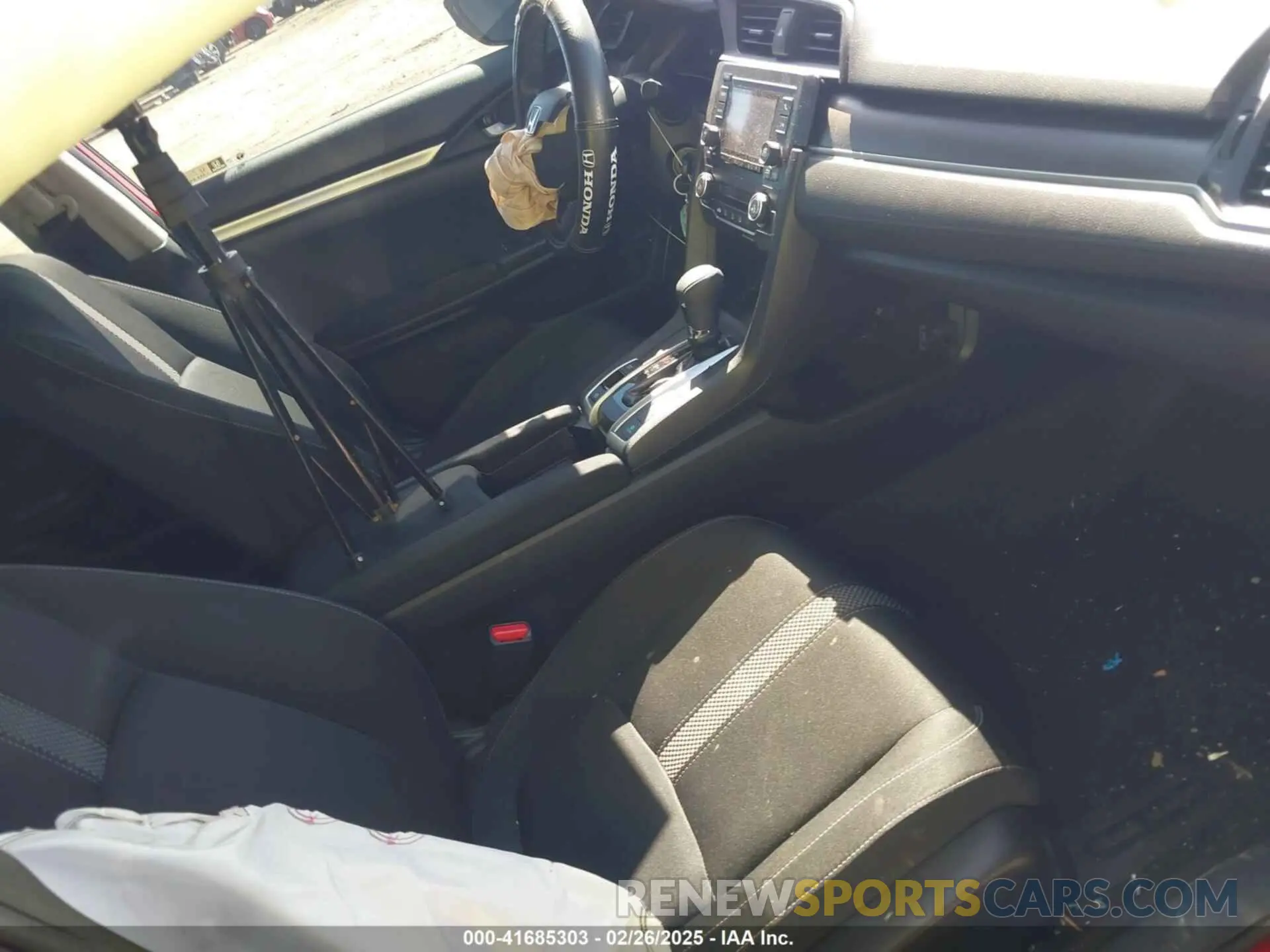 5 Photograph of a damaged car 2HGFC2F6XKH537127 HONDA CIVIC 2019