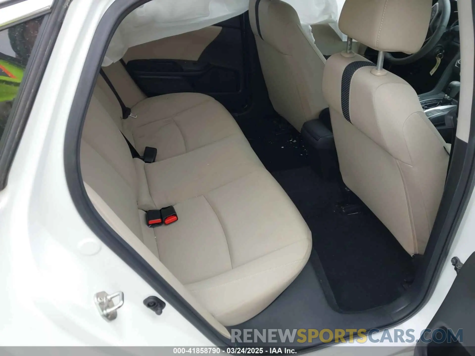 8 Photograph of a damaged car 2HGFC2F6XKH552789 HONDA CIVIC 2019