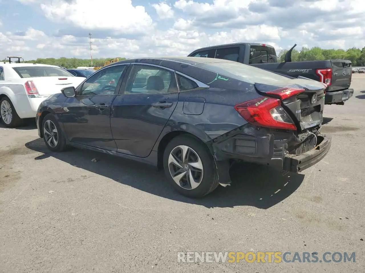 2 Фотография поврежденного автомобиля 2HGFC2F6XKH584304 HONDA CIVIC 2019