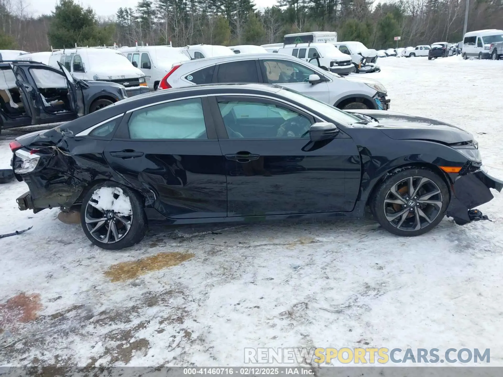13 Photograph of a damaged car 2HGFC2F80KH515476 HONDA CIVIC 2019
