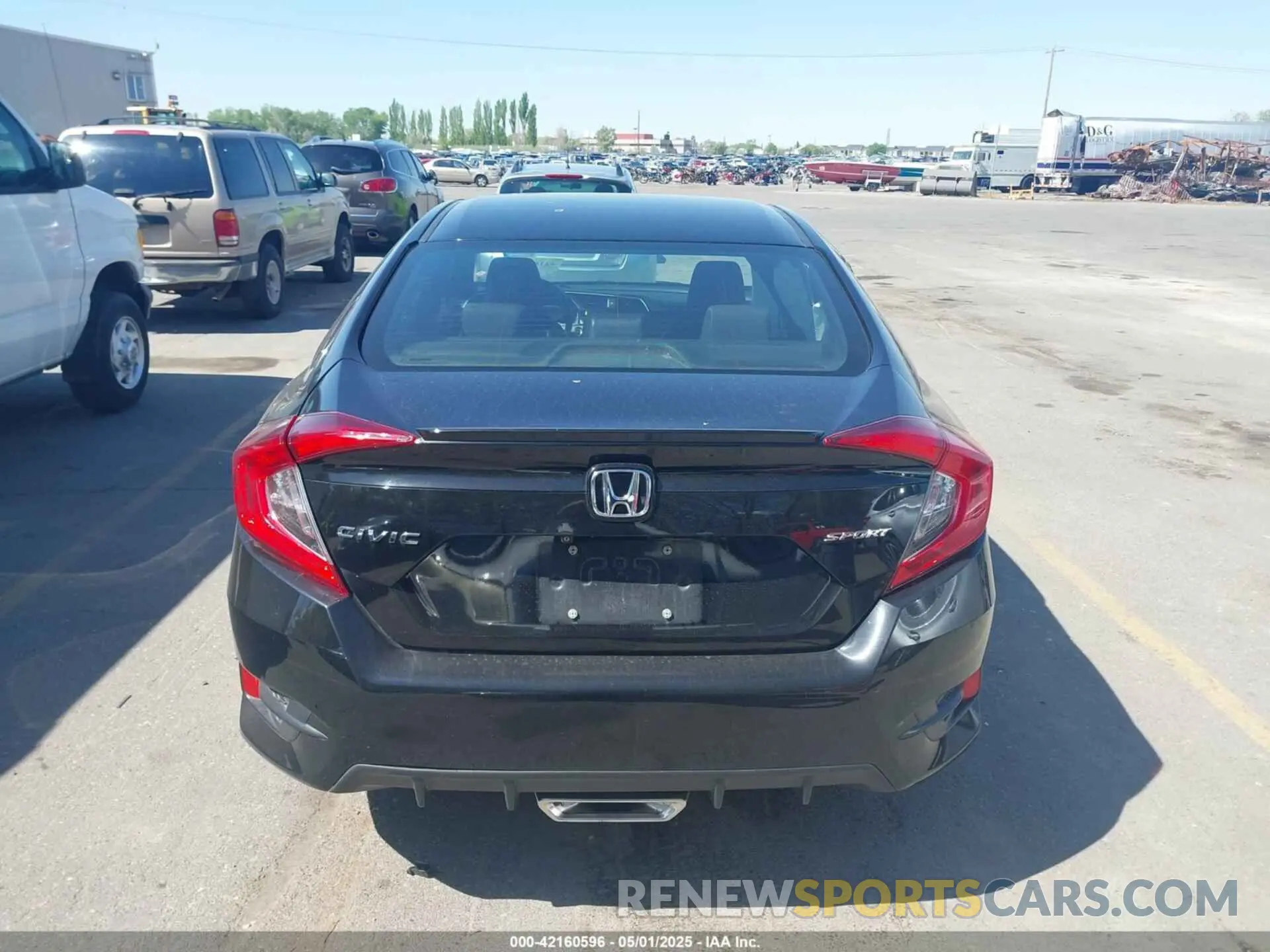 16 Photograph of a damaged car 2HGFC2F80KH525781 HONDA CIVIC 2019