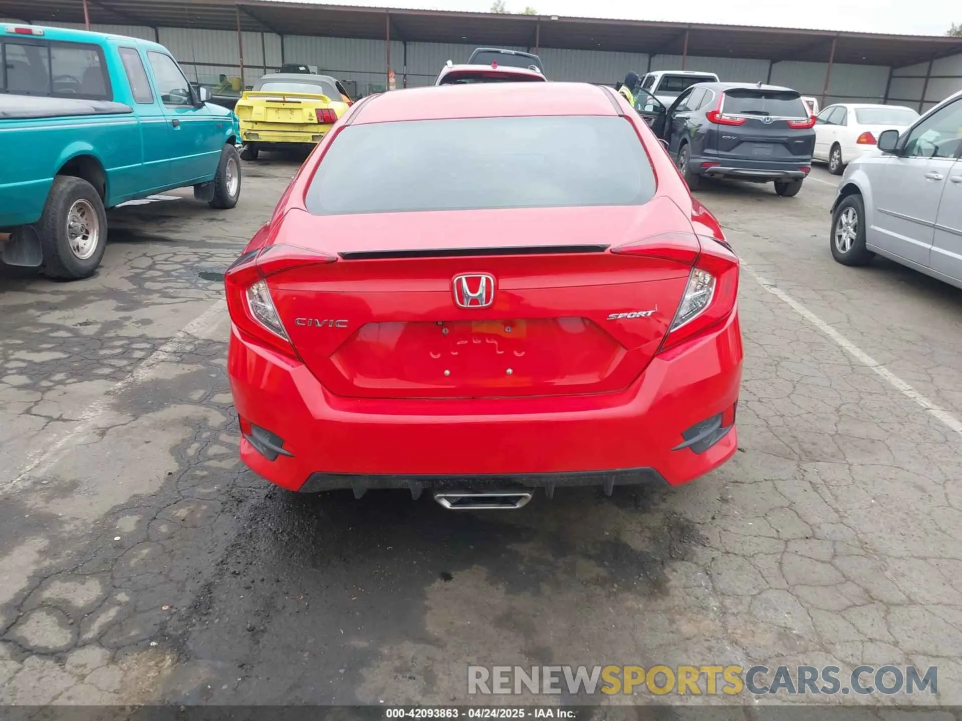 16 Photograph of a damaged car 2HGFC2F80KH538093 HONDA CIVIC 2019