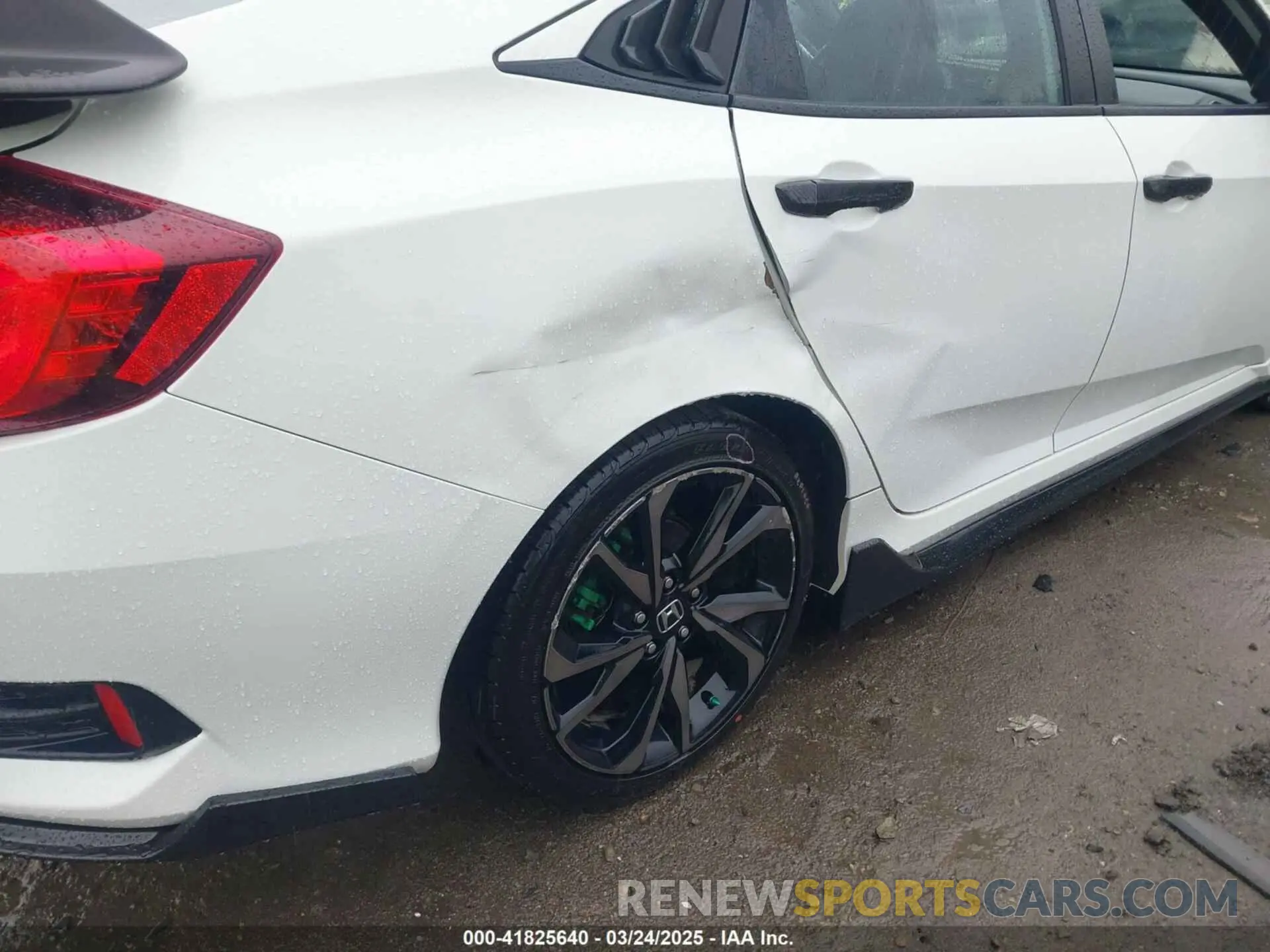 6 Фотография поврежденного автомобиля 2HGFC2F80KH605100 HONDA CIVIC 2019