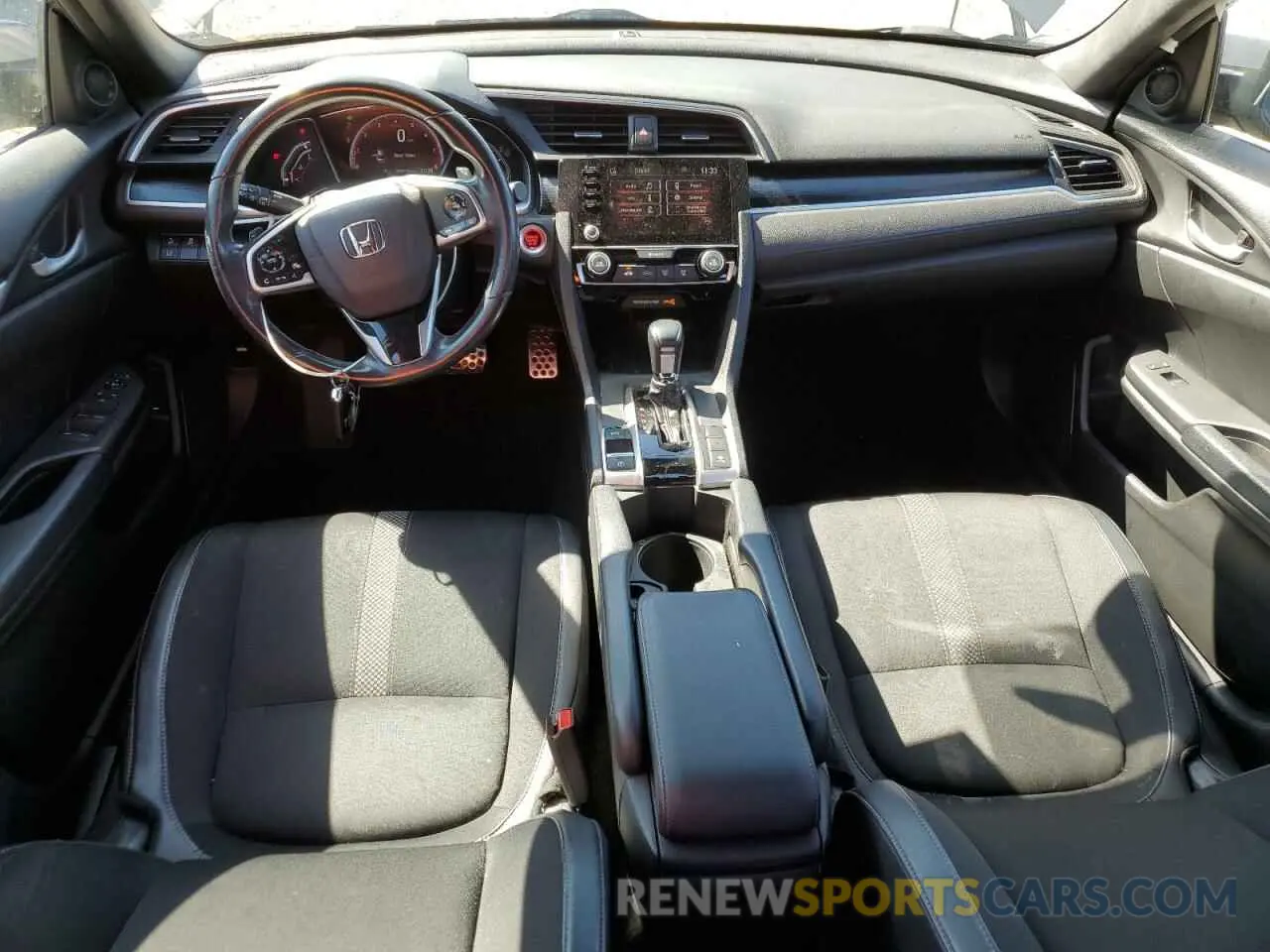 8 Photograph of a damaged car 2HGFC2F81KH513137 HONDA CIVIC 2019