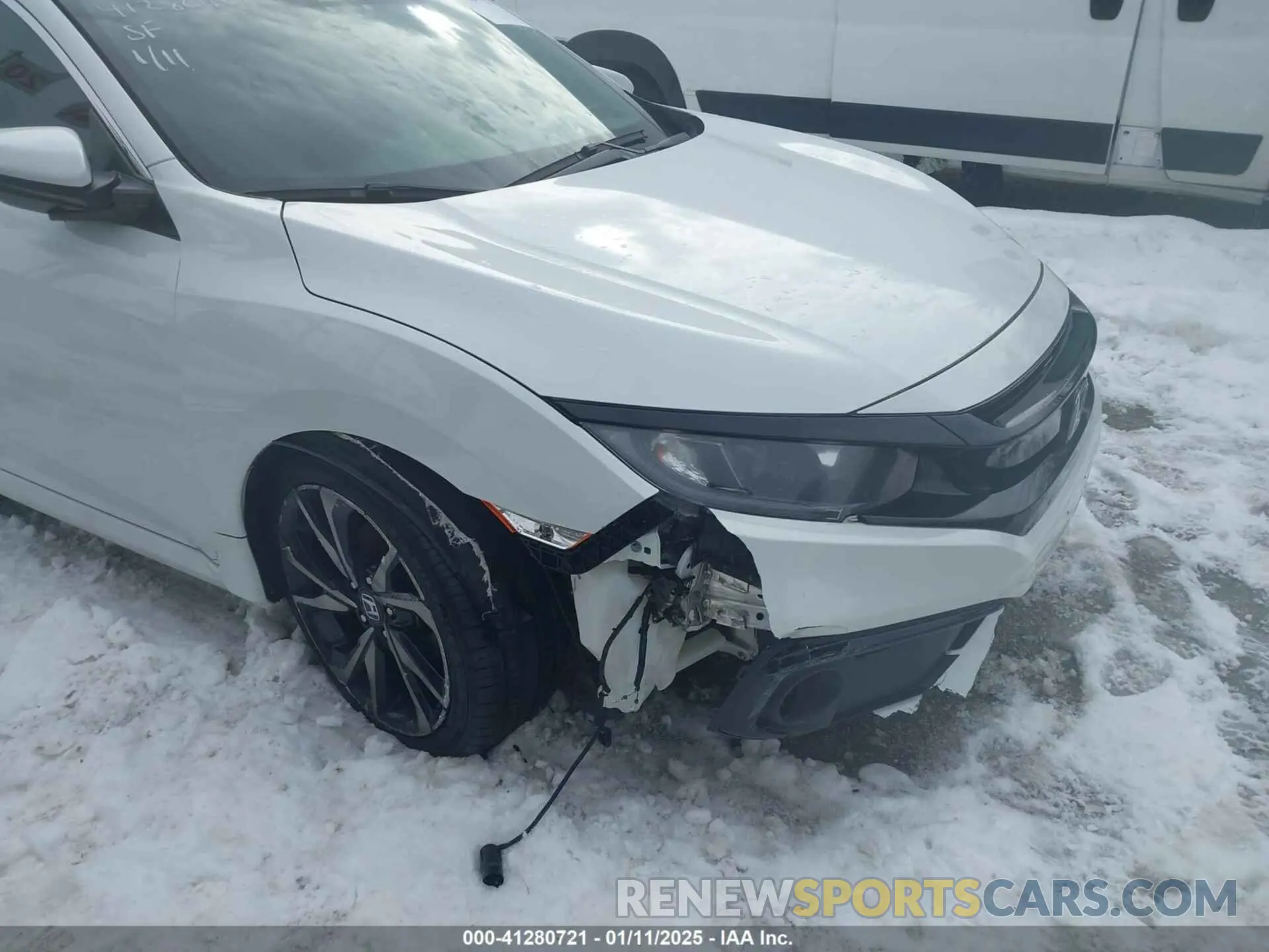 6 Фотография поврежденного автомобиля 2HGFC2F81KH528849 HONDA CIVIC 2019