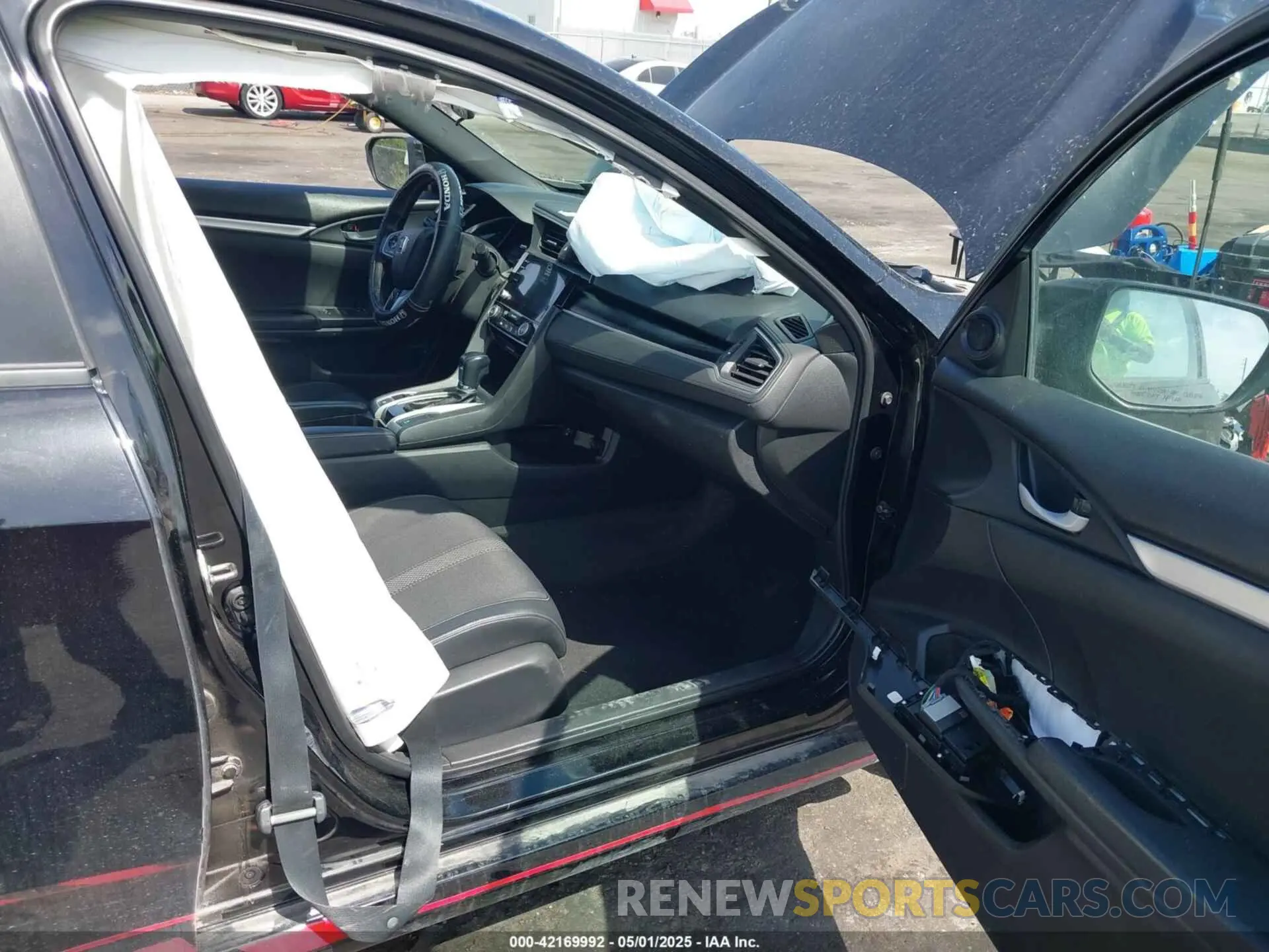 5 Photograph of a damaged car 2HGFC2F81KH529418 HONDA CIVIC 2019