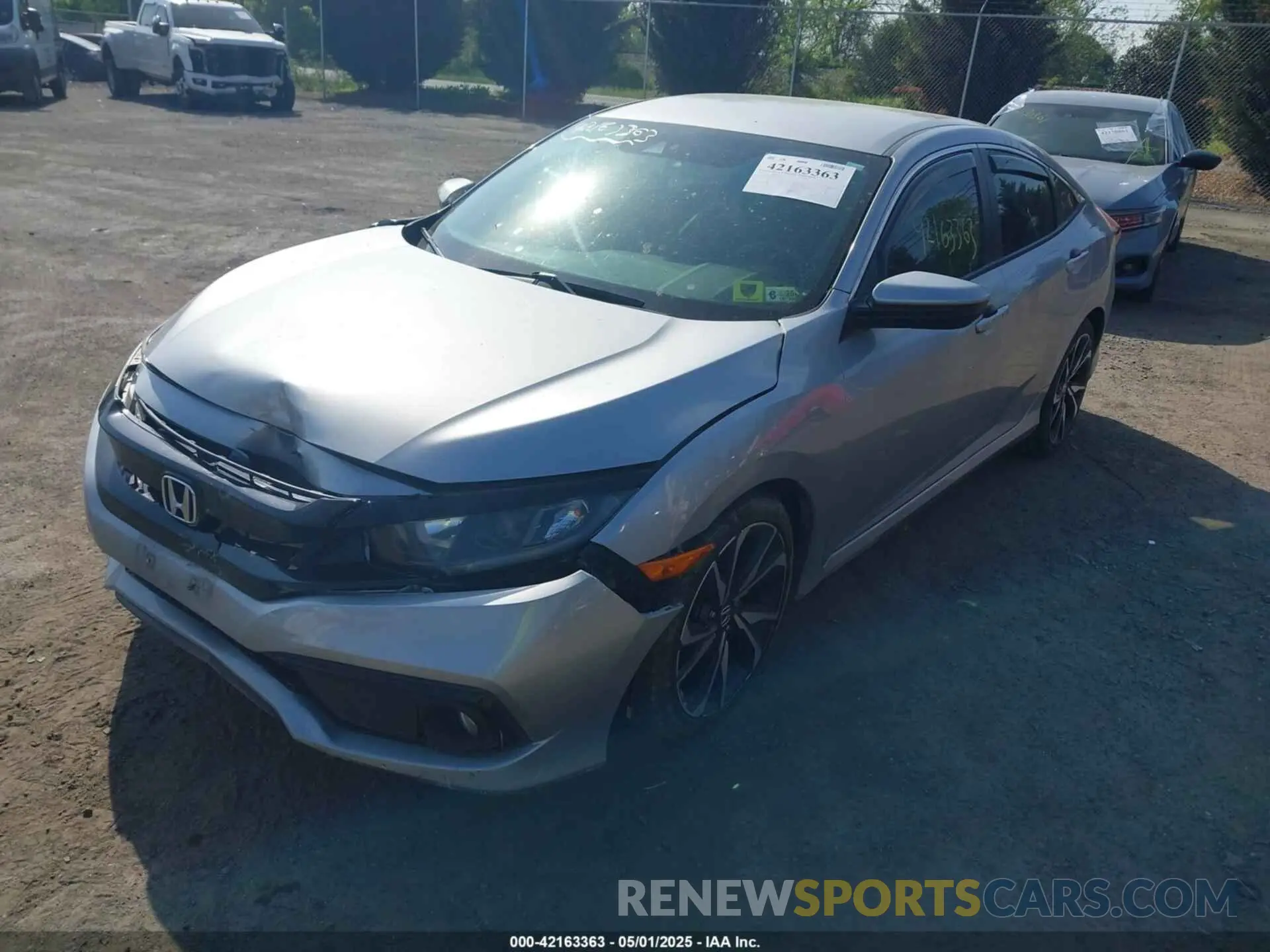 2 Photograph of a damaged car 2HGFC2F81KH535381 HONDA CIVIC 2019