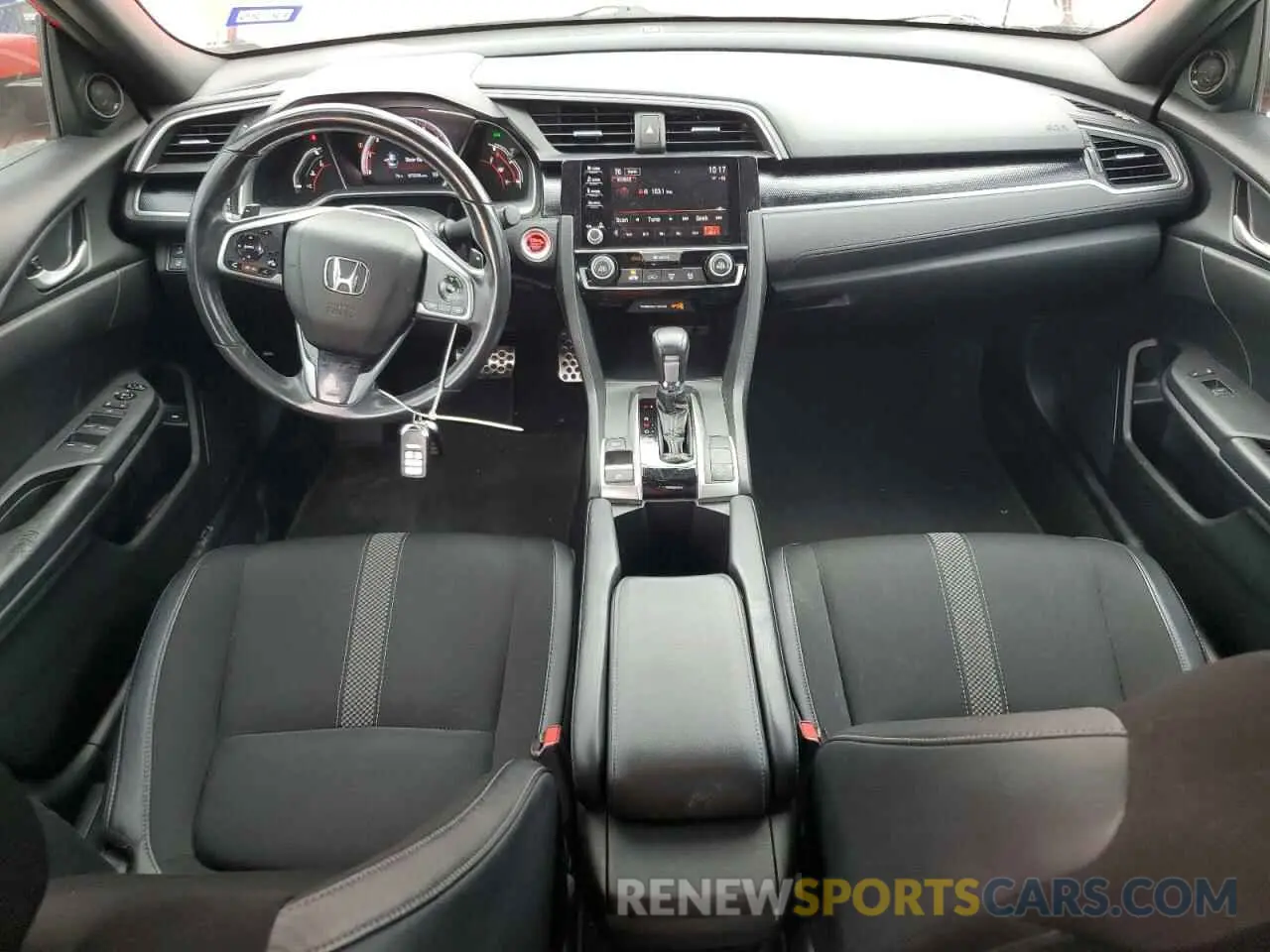 8 Photograph of a damaged car 2HGFC2F82KH505225 HONDA CIVIC 2019