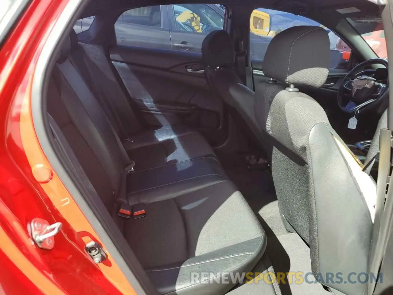 10 Photograph of a damaged car 2HGFC2F82KH521103 HONDA CIVIC 2019