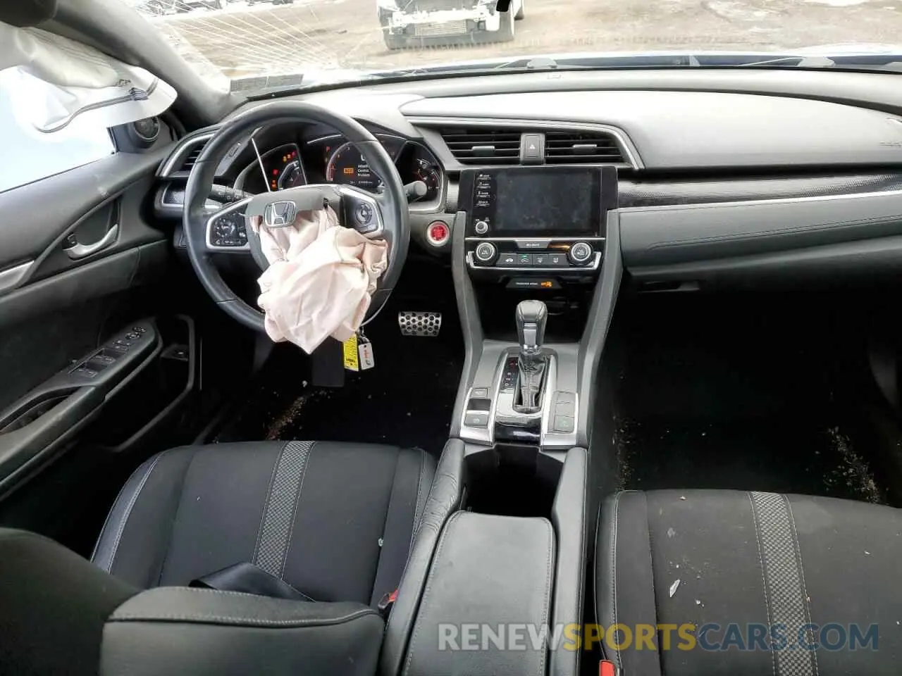 8 Photograph of a damaged car 2HGFC2F82KH536524 HONDA CIVIC 2019
