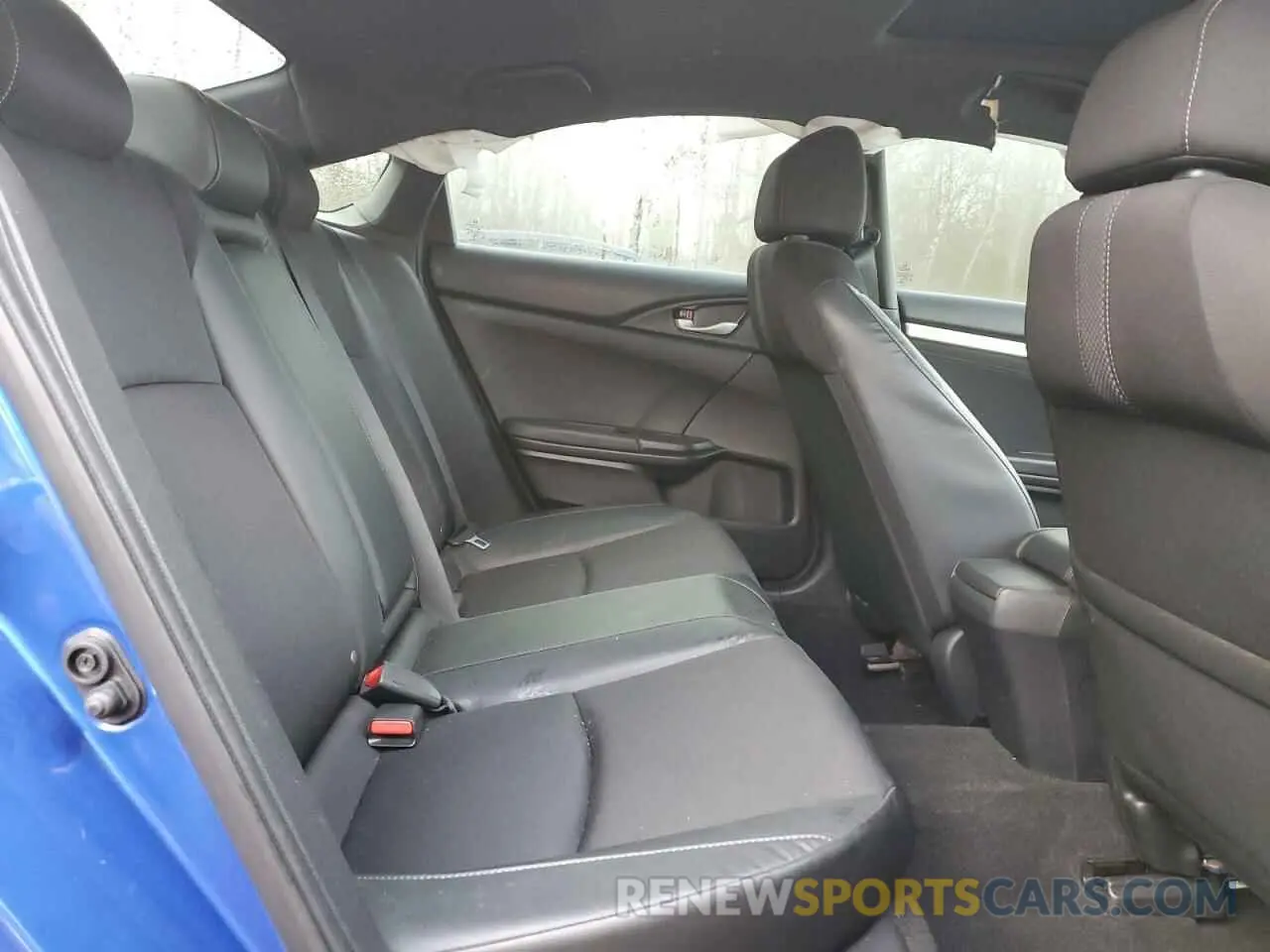 10 Photograph of a damaged car 2HGFC2F83KH020737 HONDA CIVIC 2019