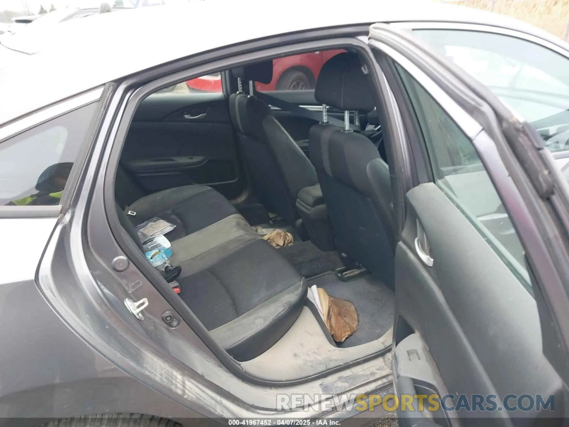 8 Фотография поврежденного автомобиля 2HGFC2F83KH515794 HONDA CIVIC 2019
