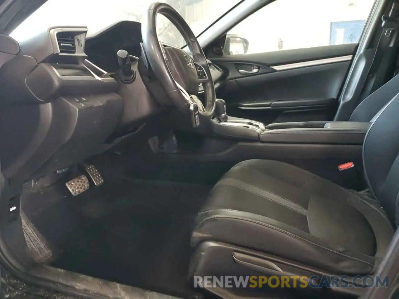 7 Photograph of a damaged car 2HGFC2F83KH531722 HONDA CIVIC 2019