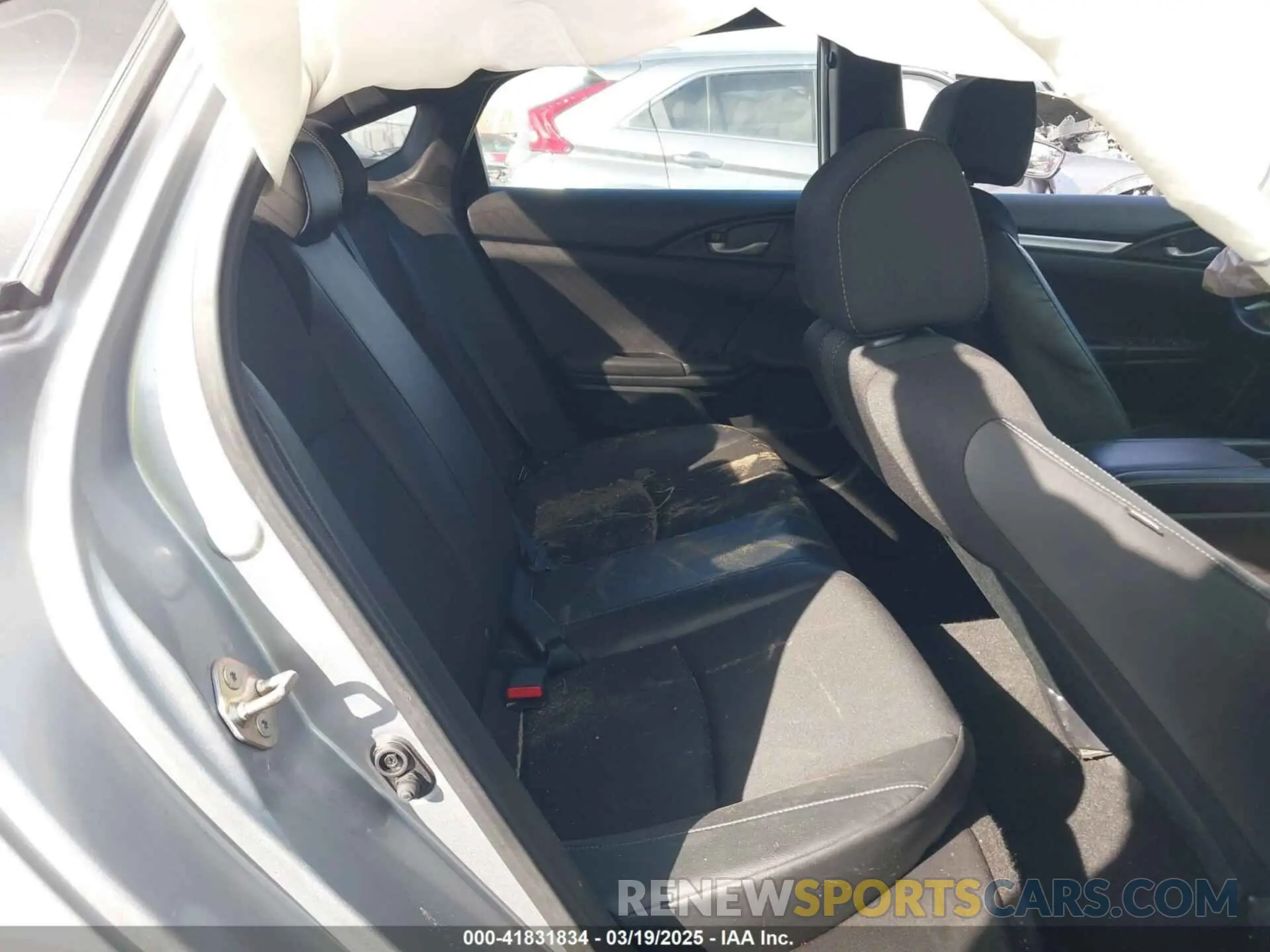 8 Photograph of a damaged car 2HGFC2F83KH542347 HONDA CIVIC 2019