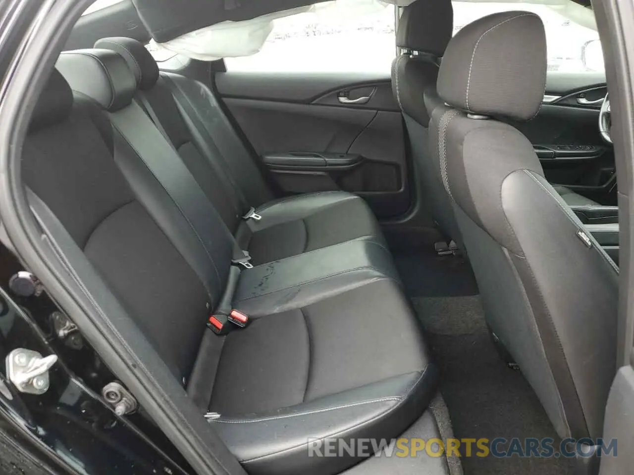 10 Photograph of a damaged car 2HGFC2F83KH550531 HONDA CIVIC 2019